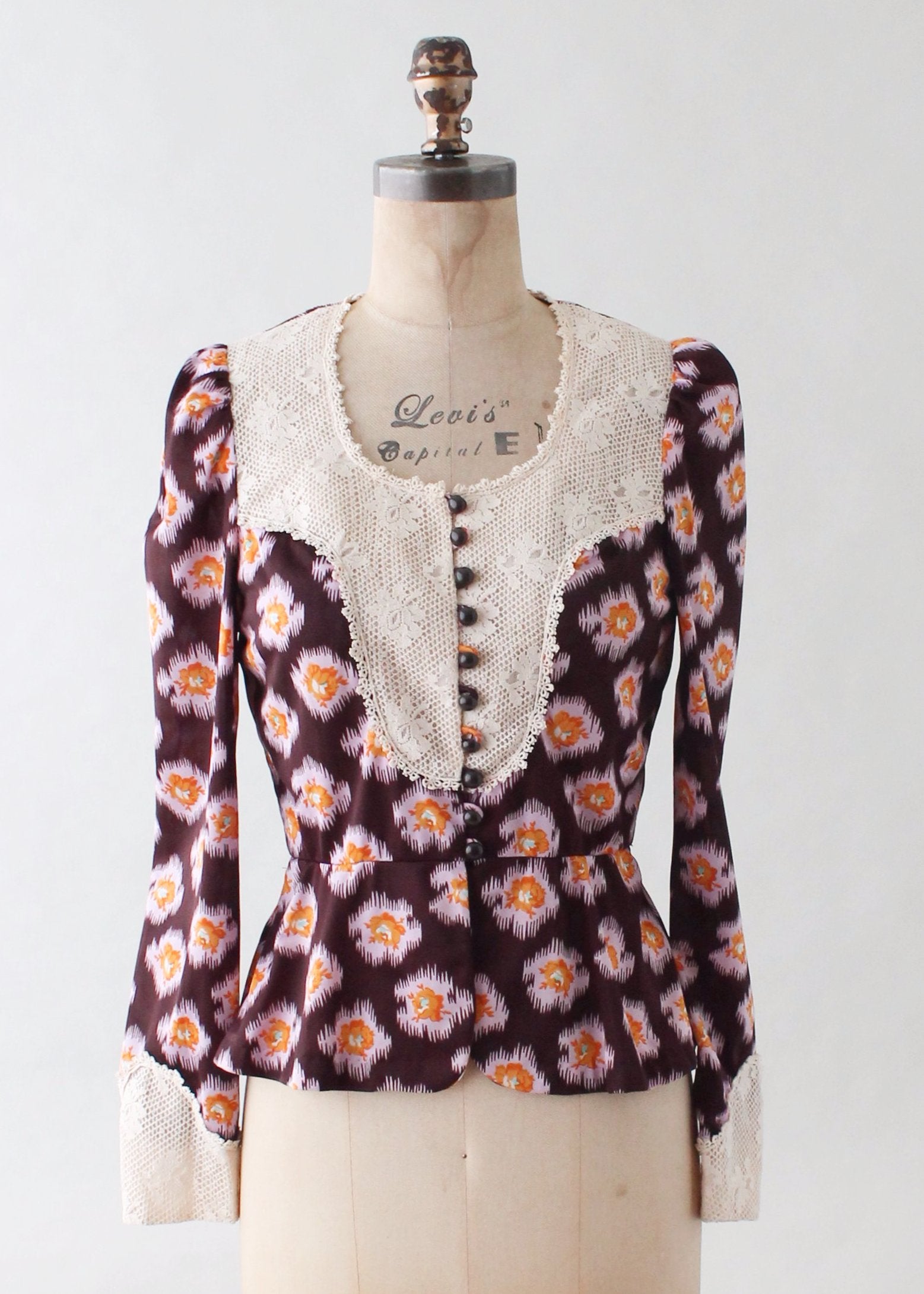 Vintage 1960s Floral and Lace MOD Blouse