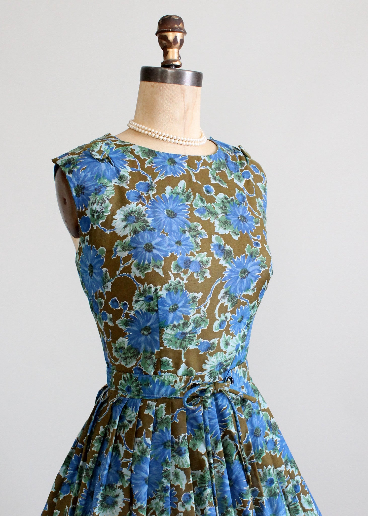 Vintage 1960s English Garden Day Dress Vintage 1960s English Garden Day Dress
