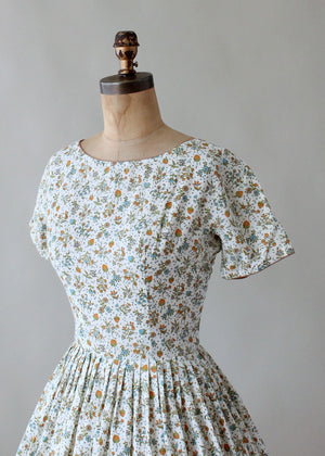 Vintage 1960s Fruit and Flowers Novelty Print Day Dress