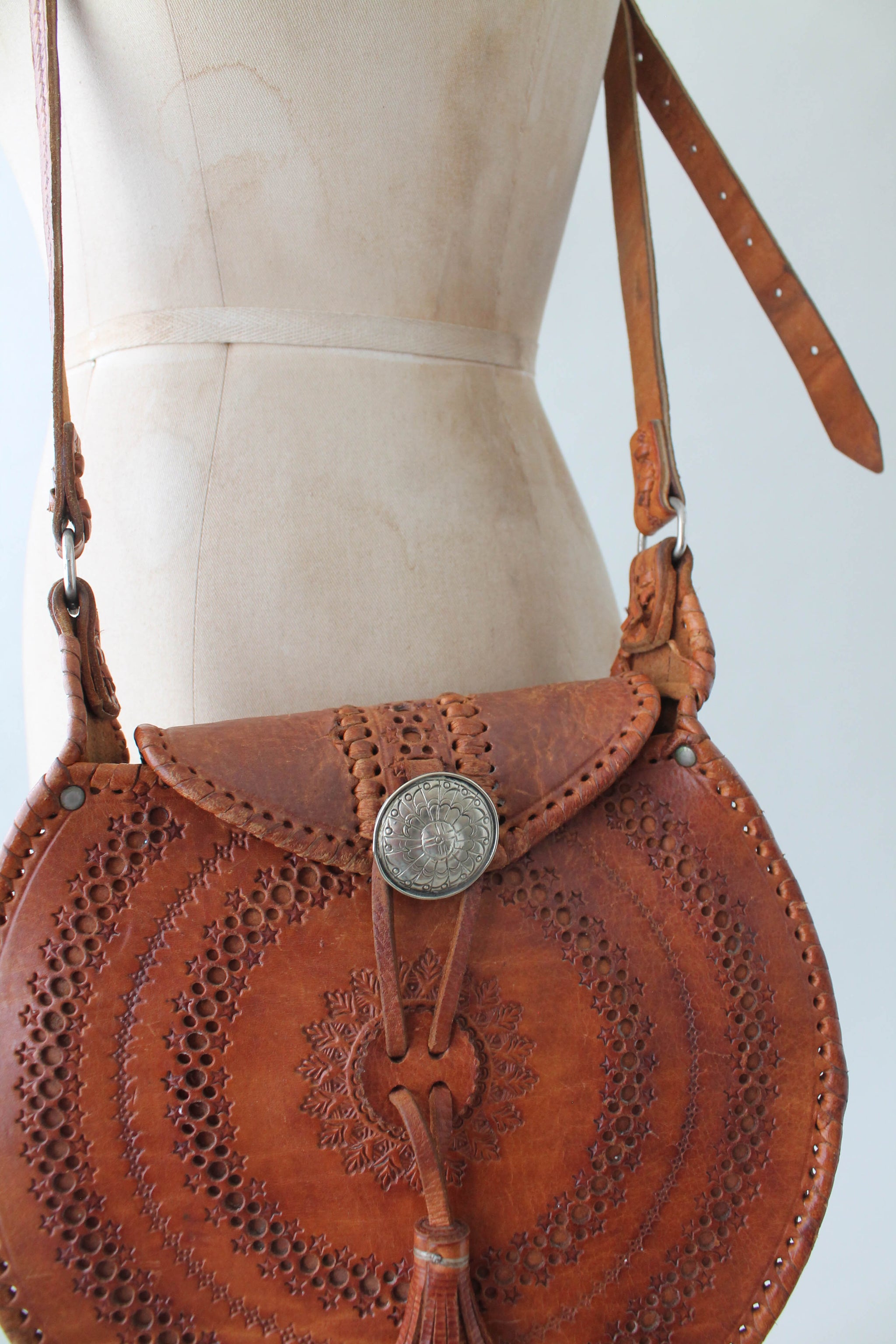LSSAN Handbag - Large size - Natural - Square | Leather Shoulder Bag By  Moroccan Corridor®