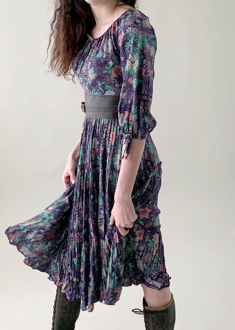 Vintage 1970s Floral Peasant Dress
