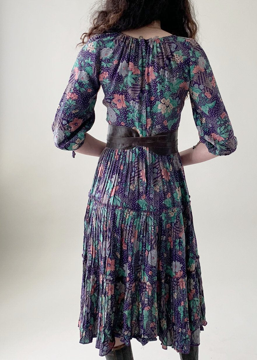 Vintage 1970s Floral Peasant Dress
