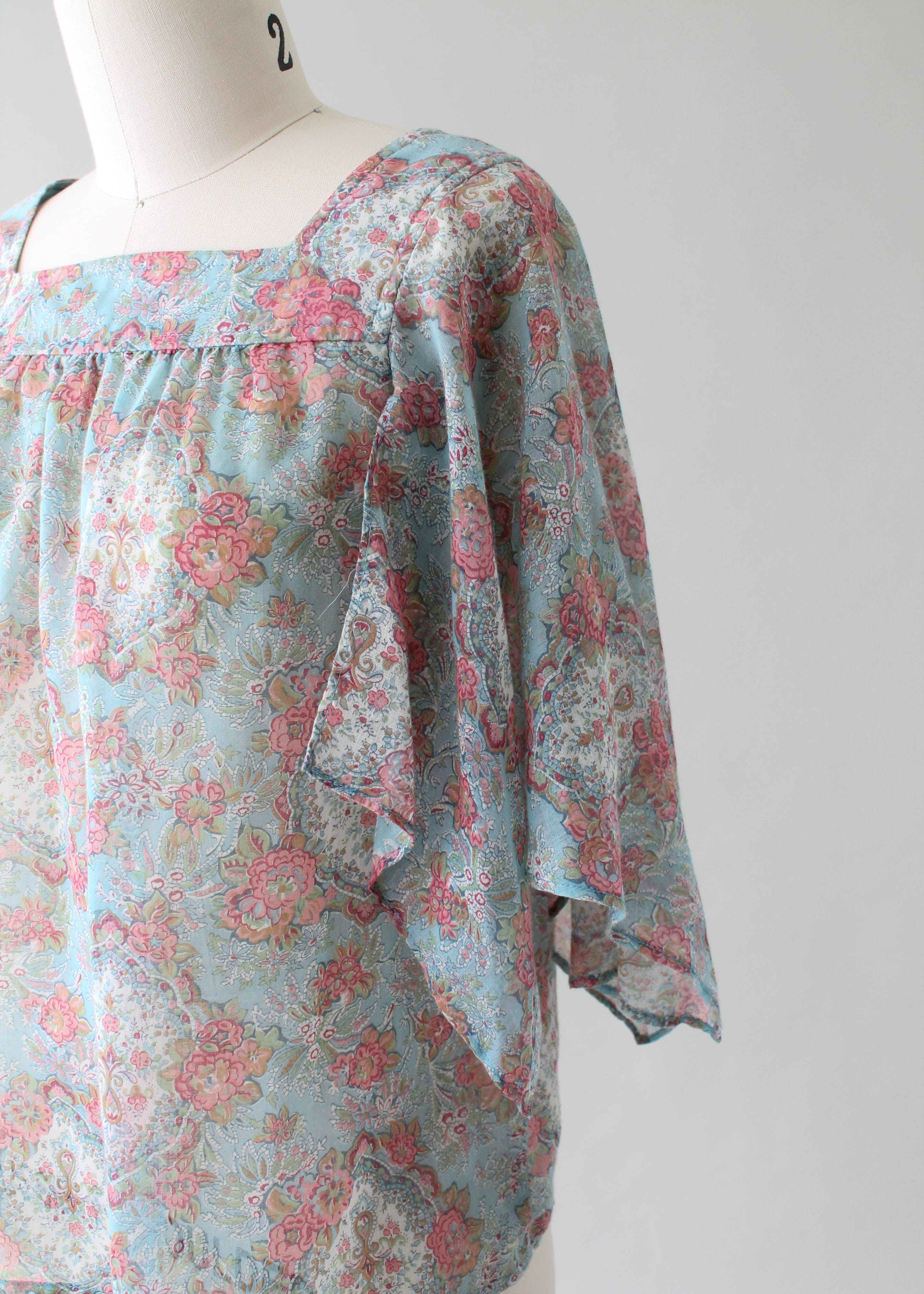 Vintage 1970s Floral Top with Handkerchief Sleeves