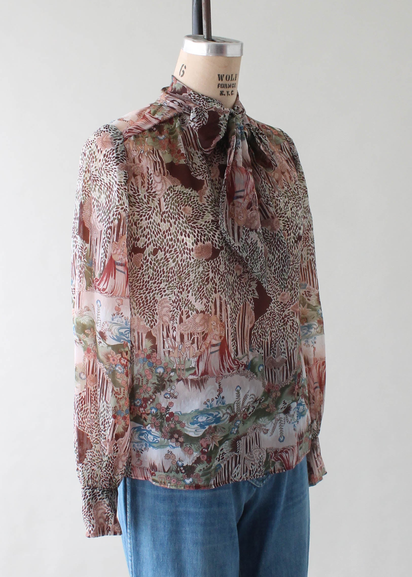 Vintage 1970s Novelty Print Pussy Bow Shirt