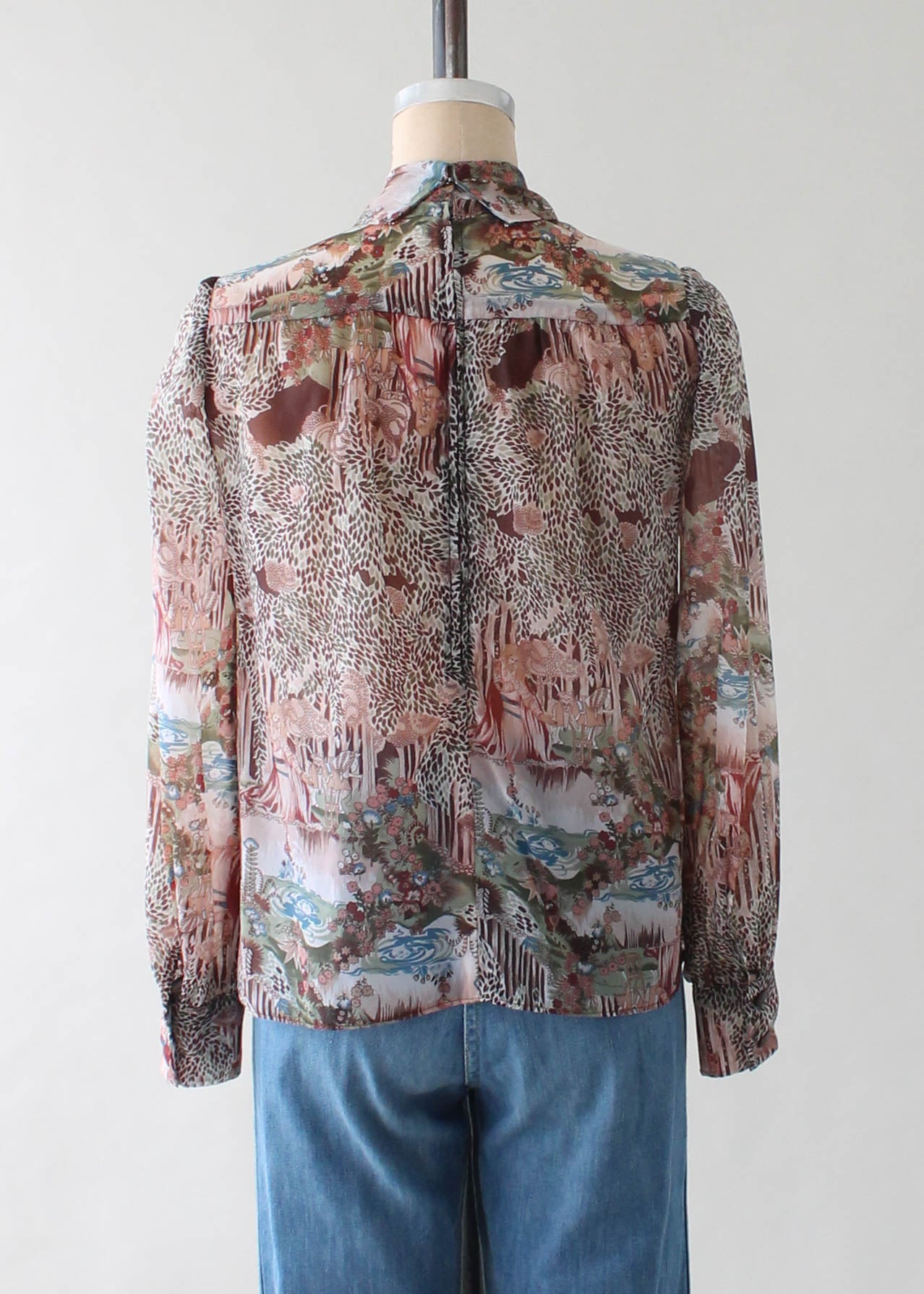 Vintage 1970s Novelty Print Pussy Bow Shirt