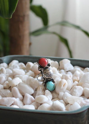 Vintage 1970s Turquoise and Coral Silver Statement Ring