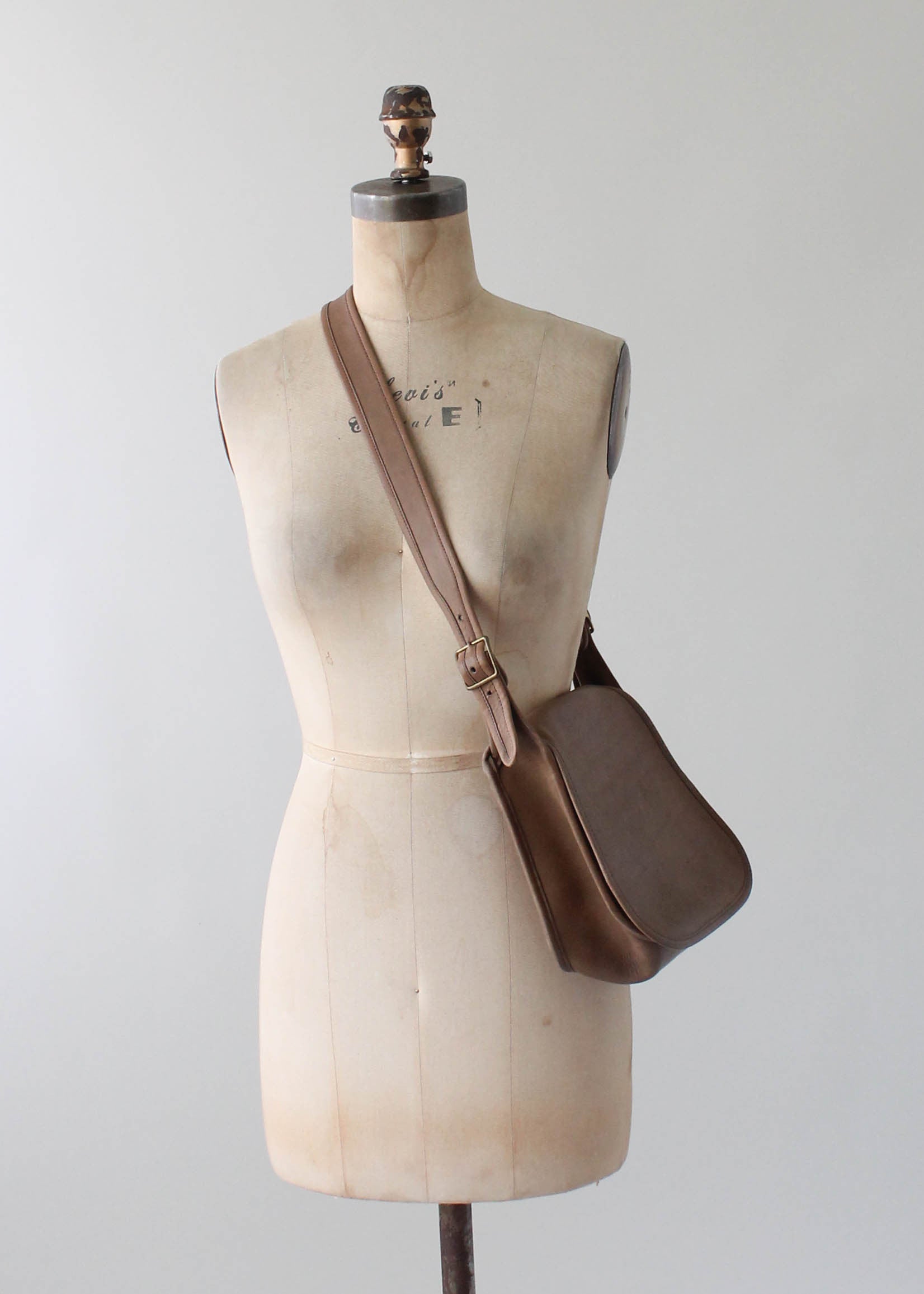 Brighton Womens Cross Body Mini Flap Saddle Bag Leather White Silver Heart  Purse | eBay