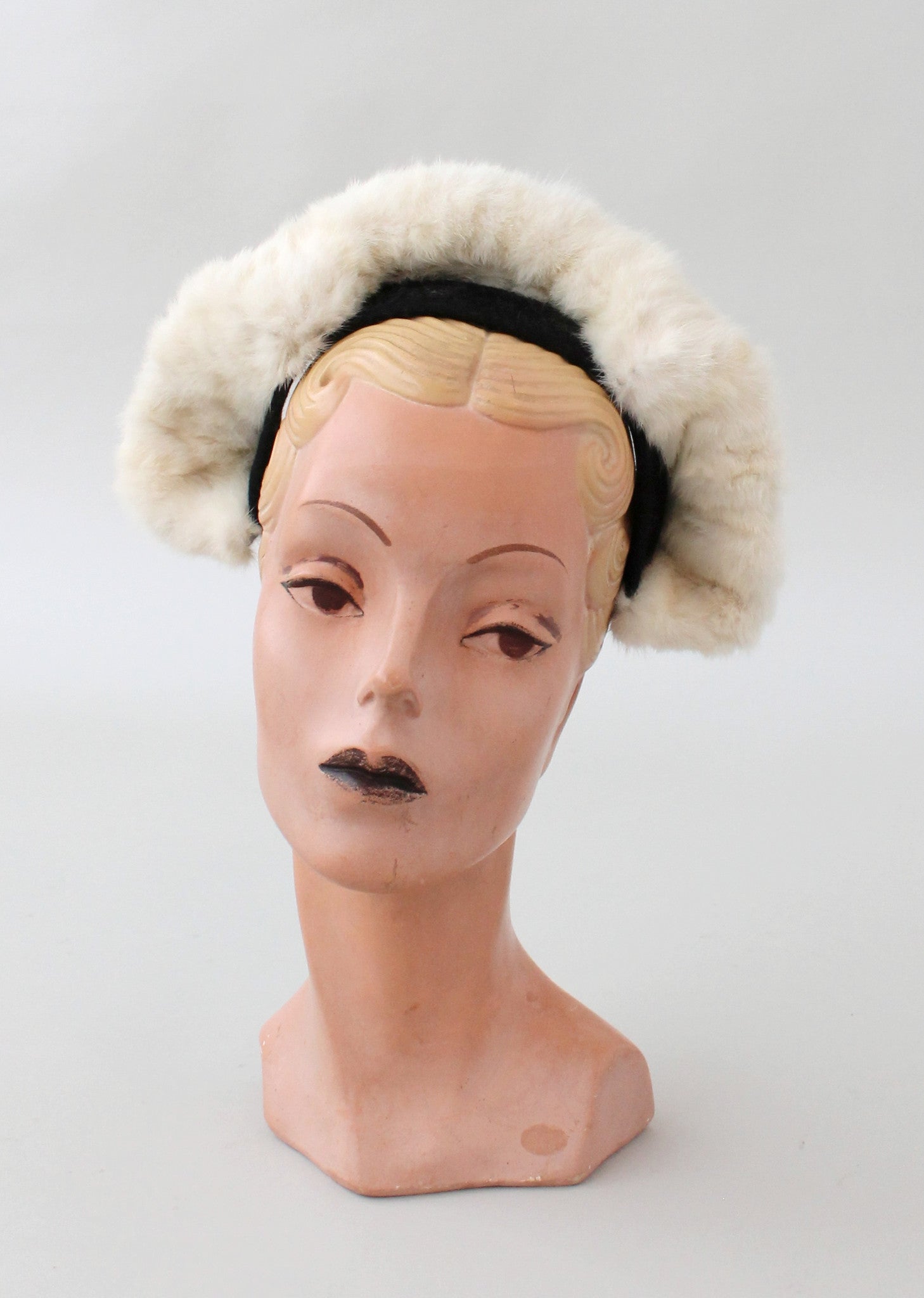 Vintage 1940s White Fur and Black Felt Hat