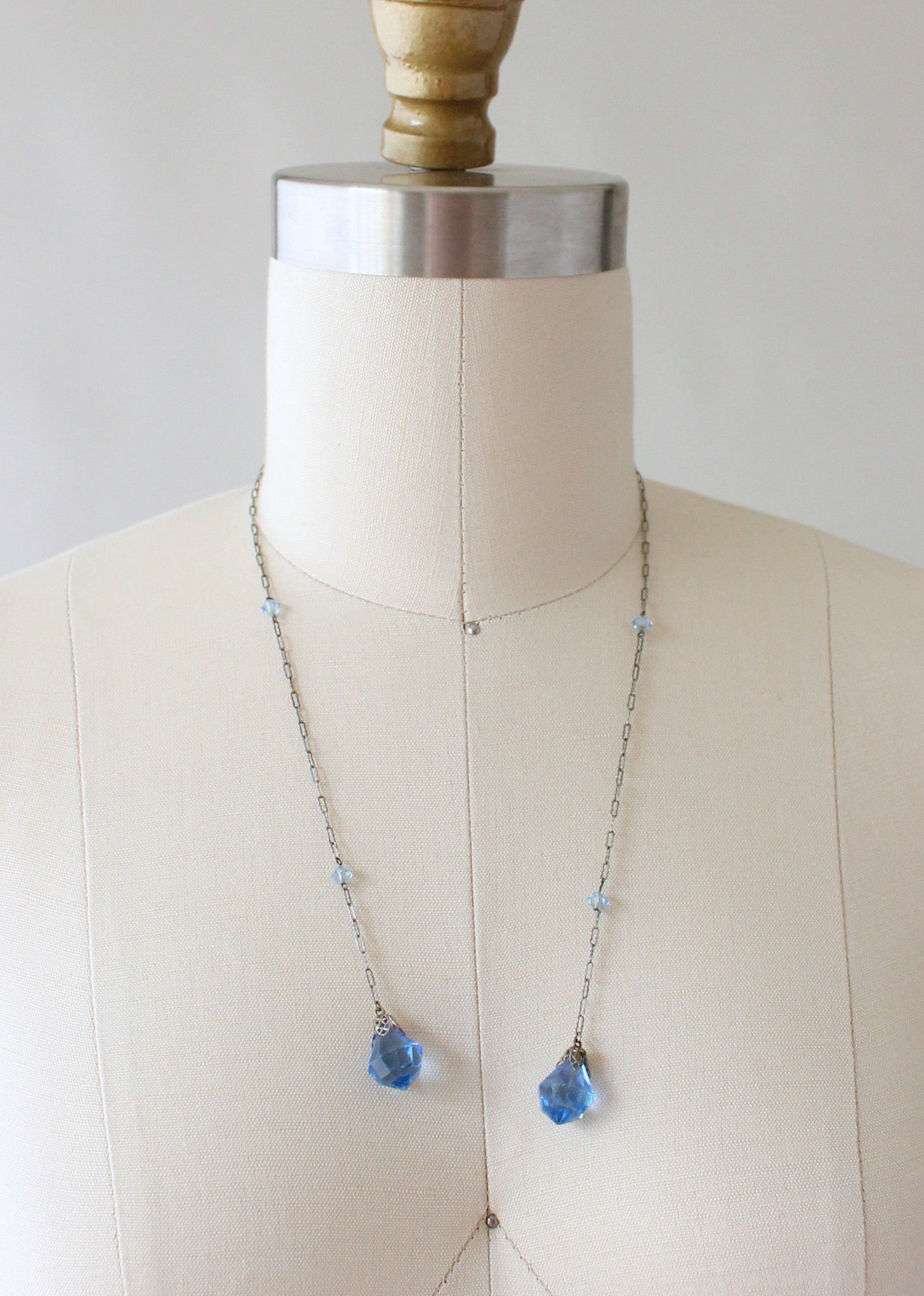 Vintage 1920s Faceted Blue Bead Lariat Necklace