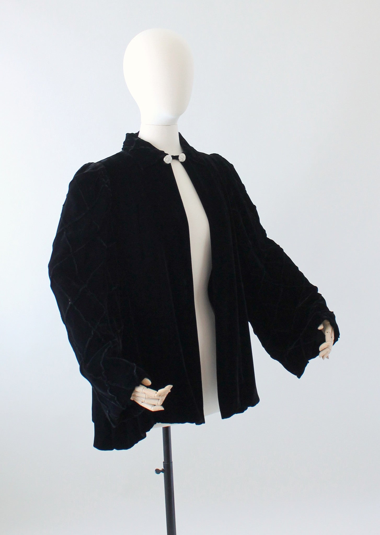 Vintage 1940s Black Velvet Decorative Sleeve Swing Coat