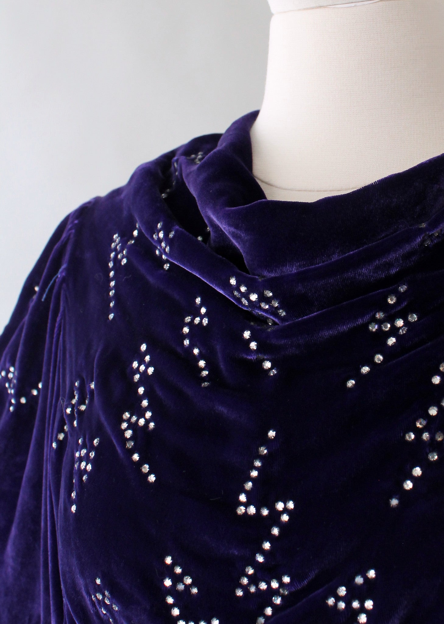 Vintage 1930s Purple Velvet Evening Gown with Rhinestones
