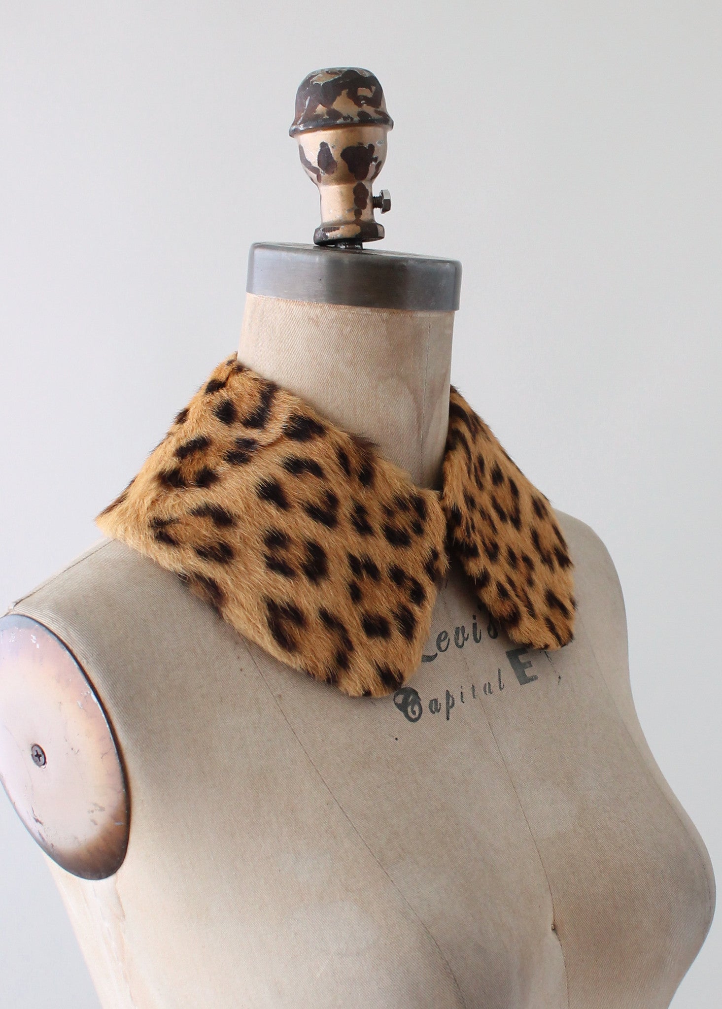 Vintage 1950s Leopard Fur Collar