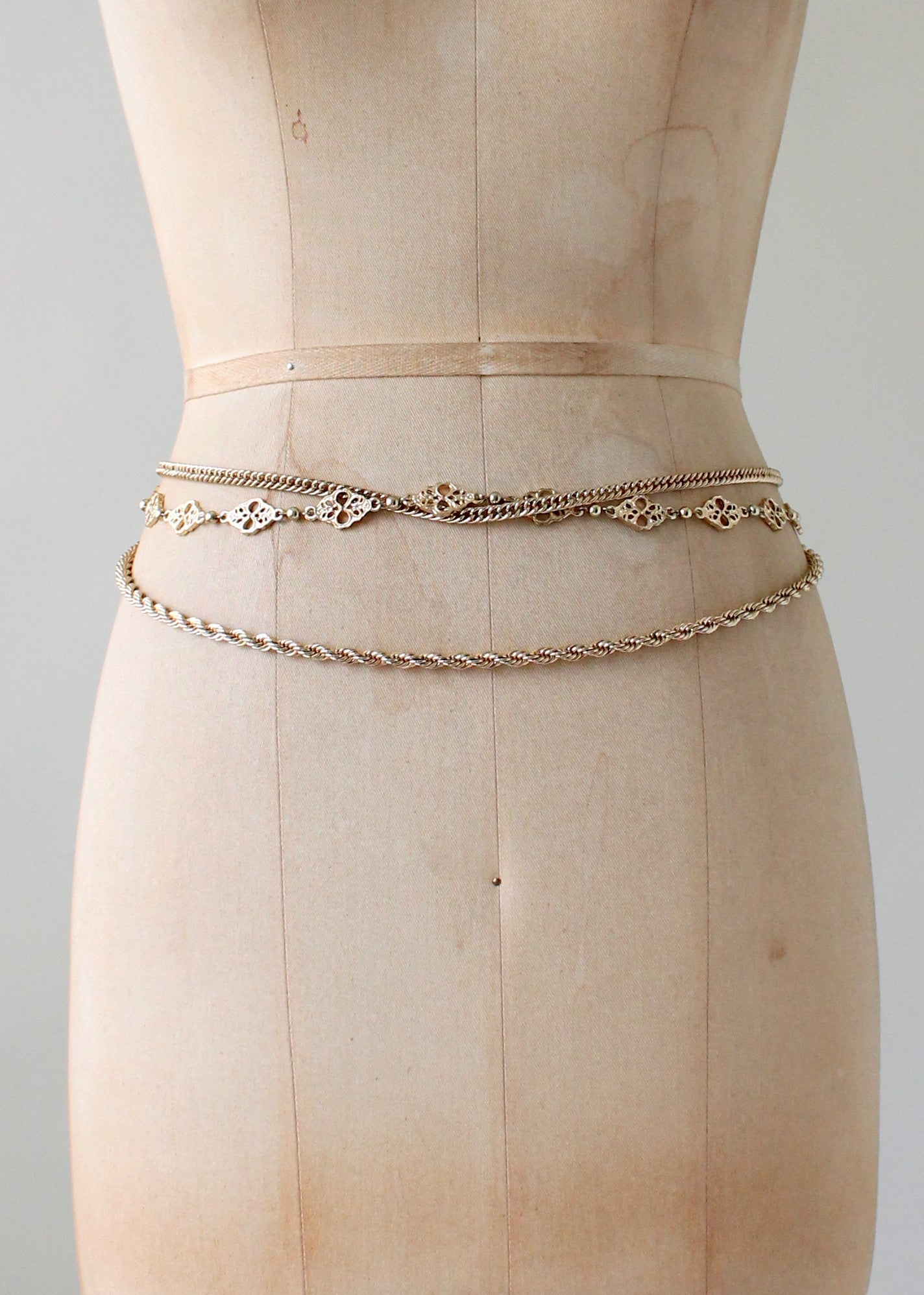 Vintage 1980s Gold Chains Hip Belt