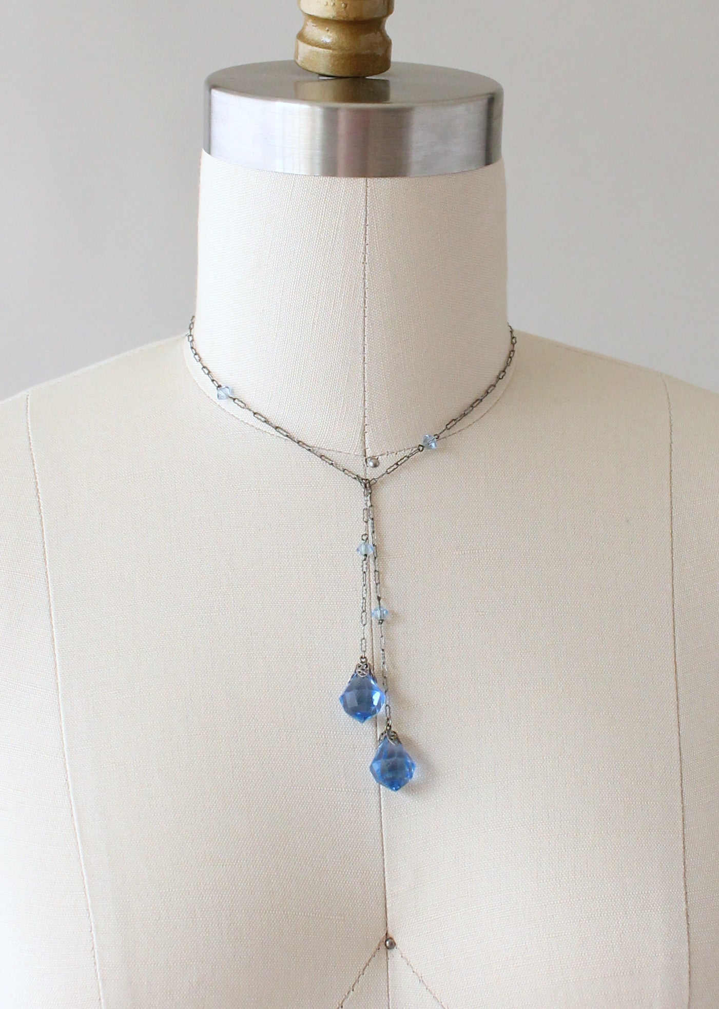 Vintage 1920s Faceted Blue Bead Lariat Necklace