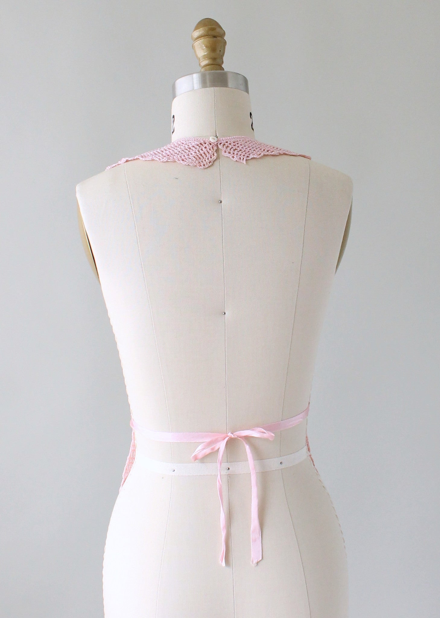 Vintage 1930s Pink Sweater Knit Ruffled Dickie