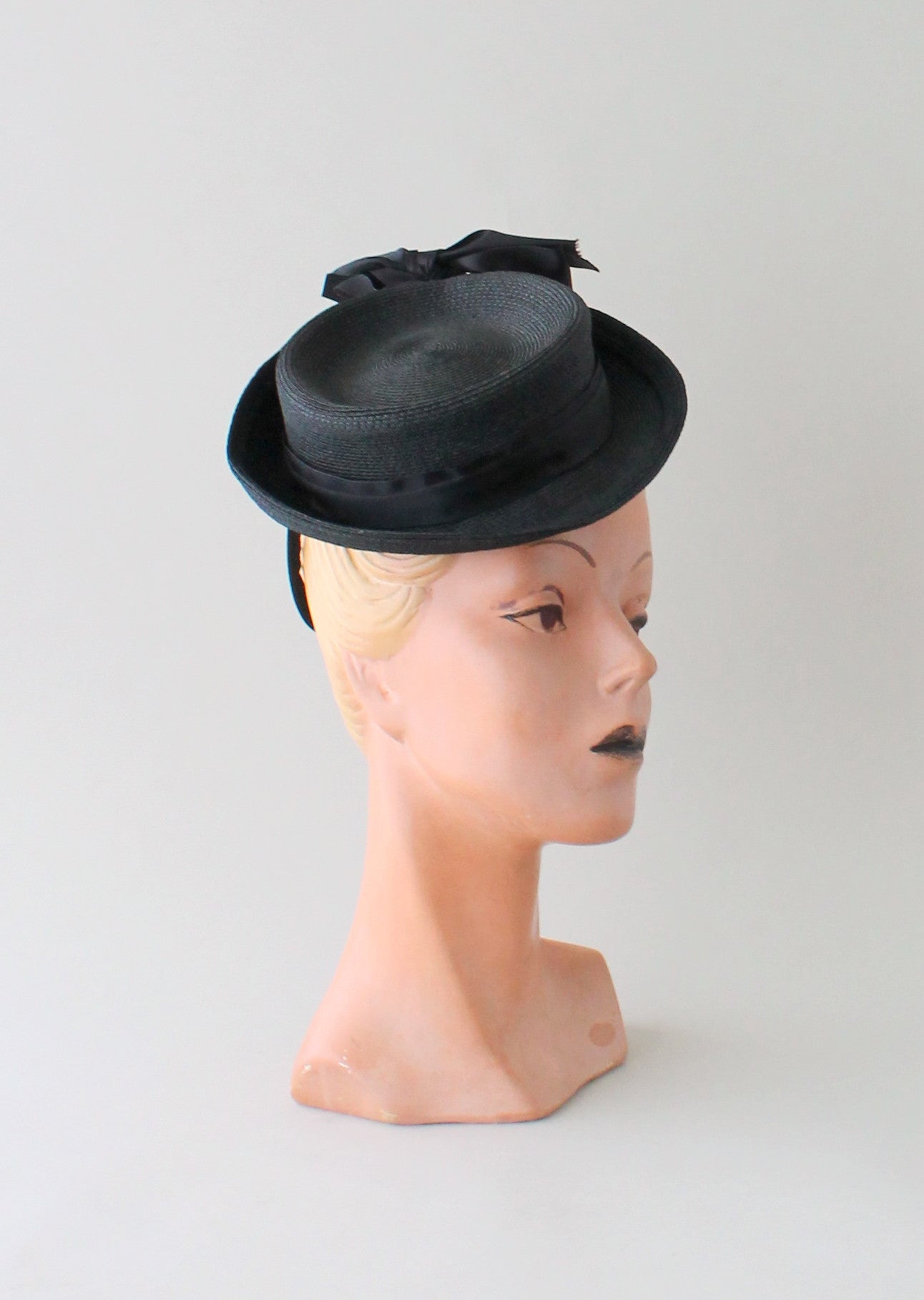 Vintage 1940s Black Straw Tilt Riding Hat