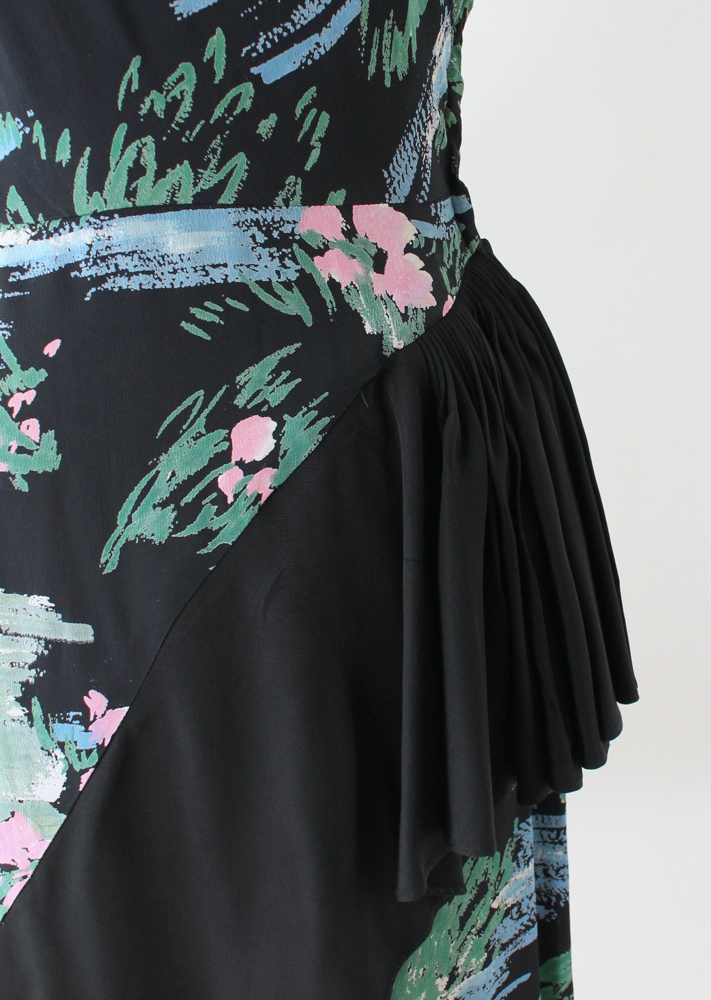 Vintage 1940s Floral Rayon Day Dress with Skirt Ruffle