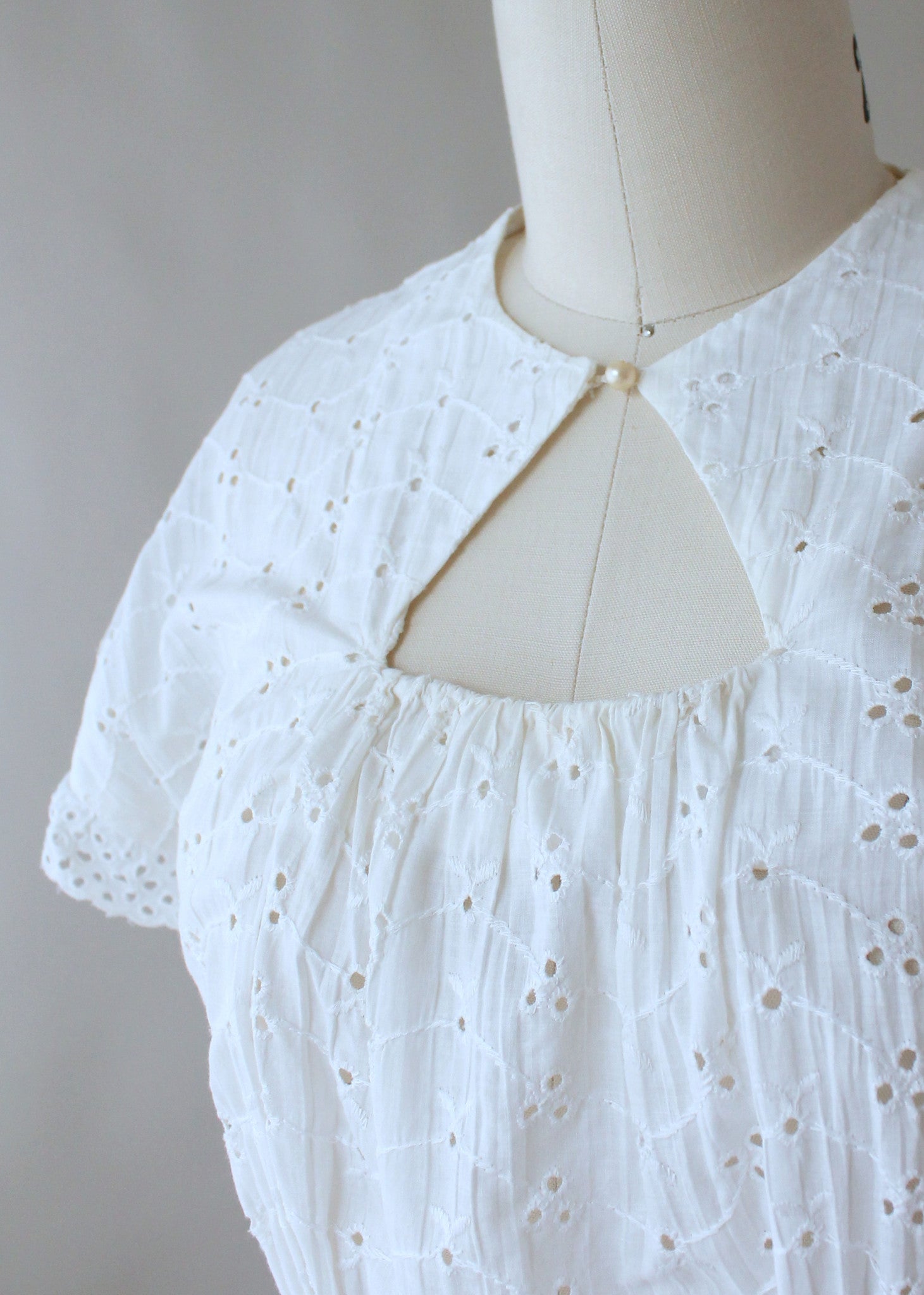 Vintage 1940s White Eyelet Summer Dress