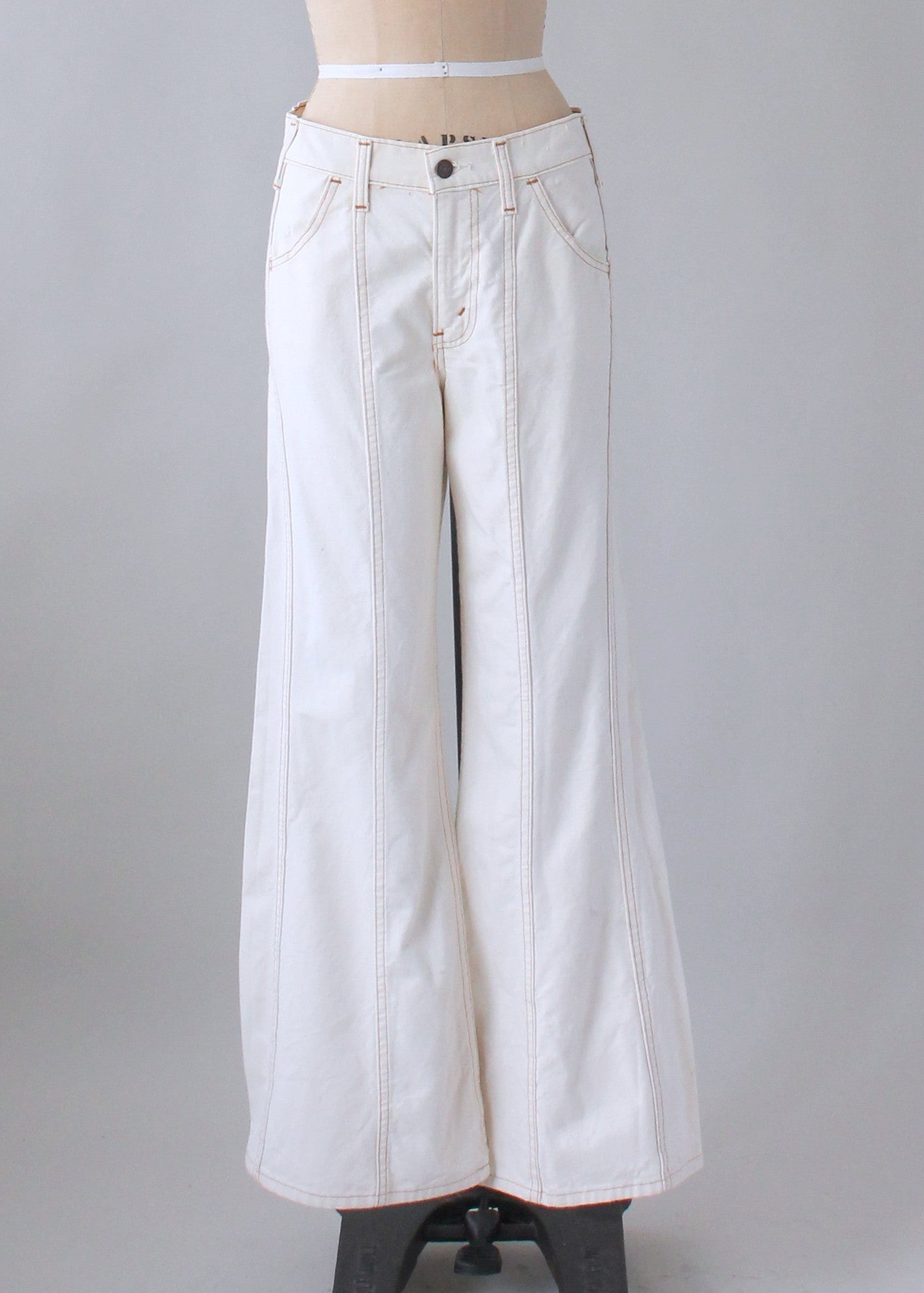 Vintage 1970s Levi's Orange Tab Low Rise Bell Bottom Jeans