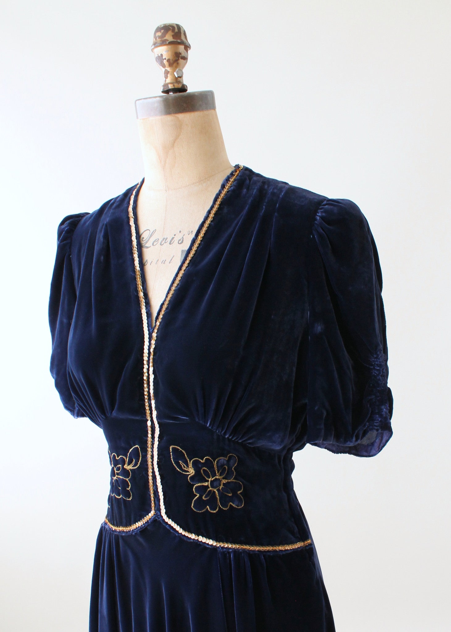 Vintage blue velvet dress deals