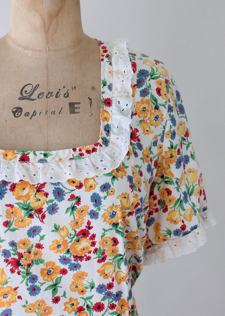 Vintage 1930s Floral Feedsack and Lace Day Dress
