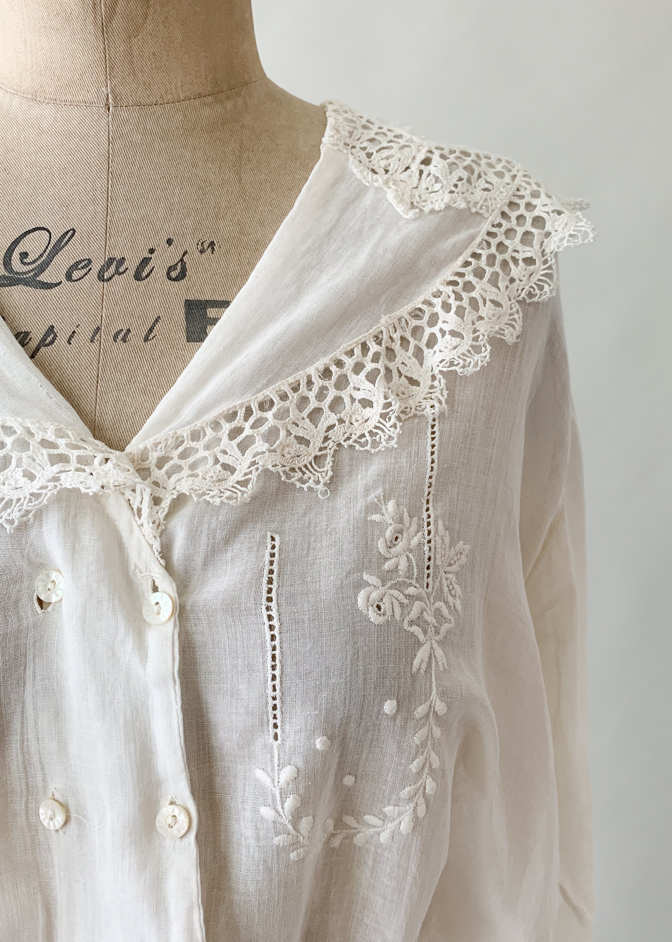 Antique Edwardian Embroidered Cotton Blouse