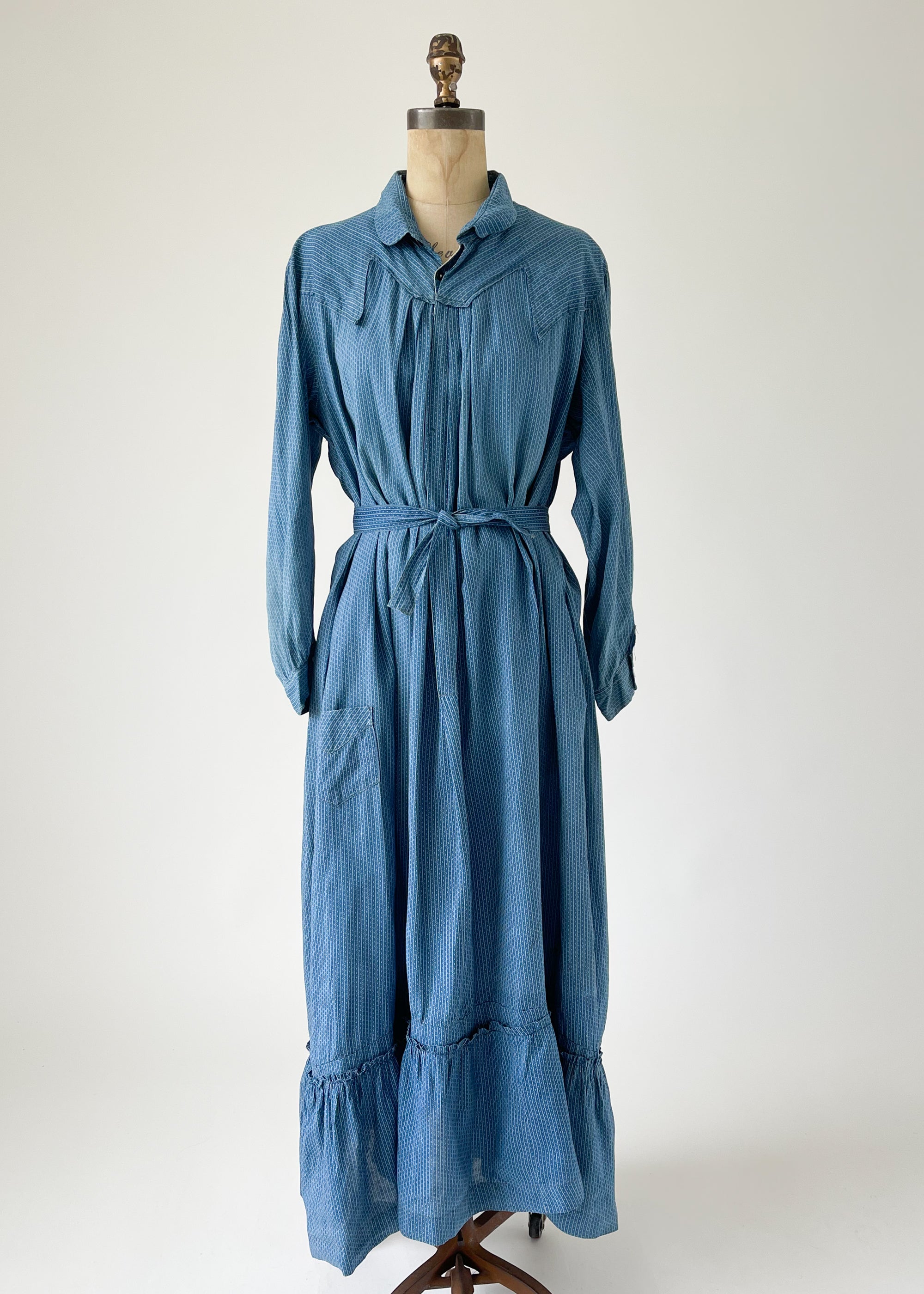 blue calico dress Rare 1890s-1900s Indigo Calico Wrapper Prairie Dress