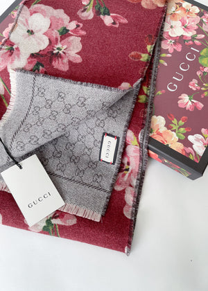 Gucci Wool Floral Logo Scarf