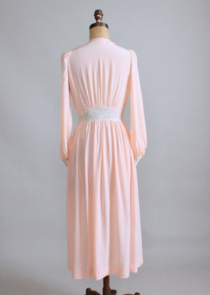 Vintage 1940s Peach Rayon and Lace Lounging Robe