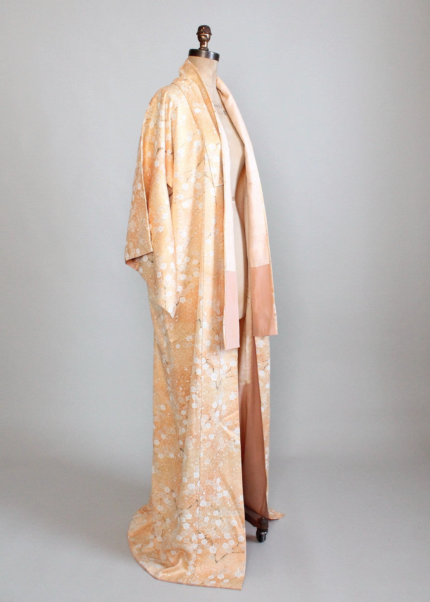 Vintage 1950s Peach Blossoms Silk Kimono Robe
