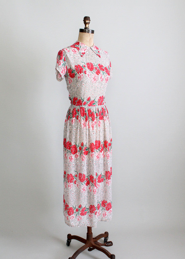 Vintage 1940s floral rayon dress