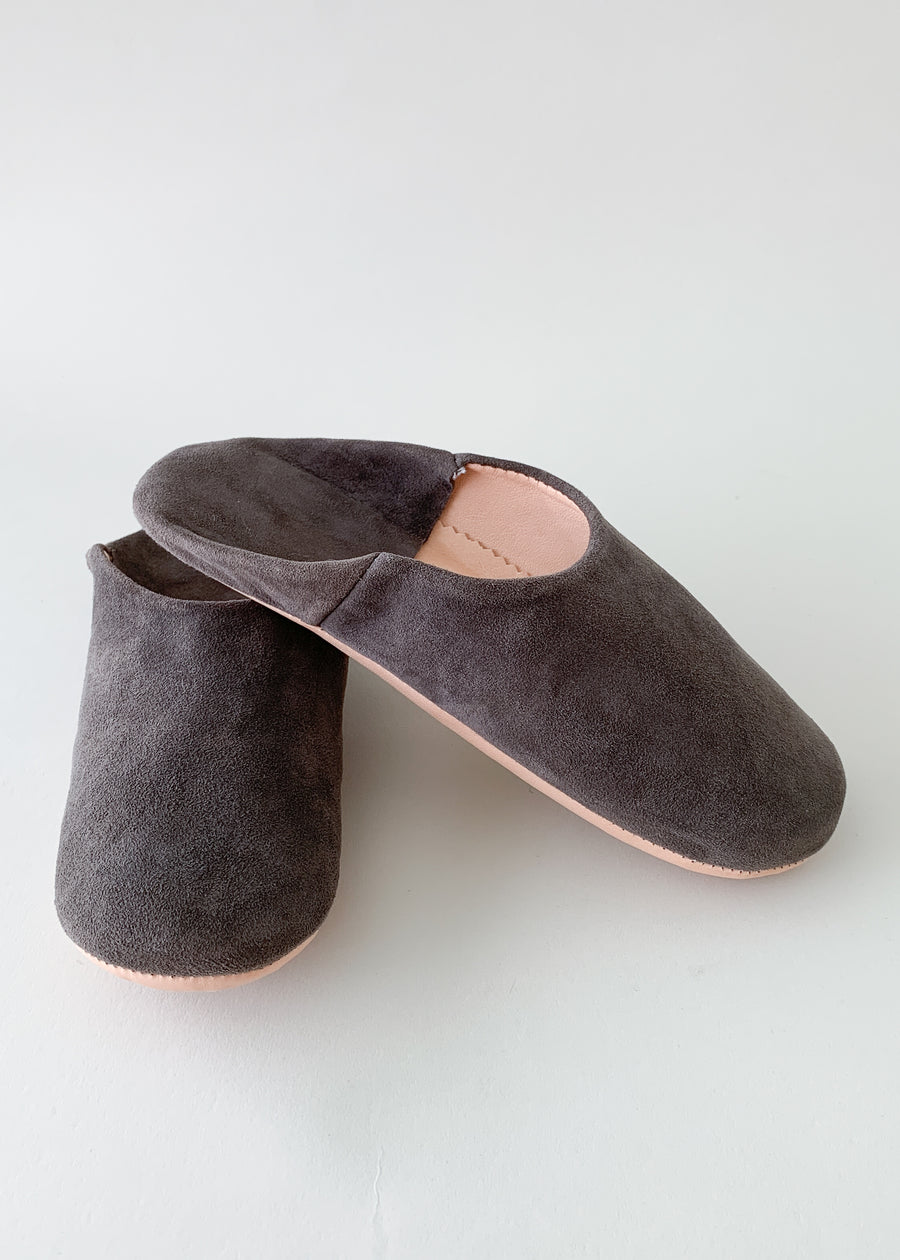 Moroccan Babouche Suede Slippers - Dark Grey