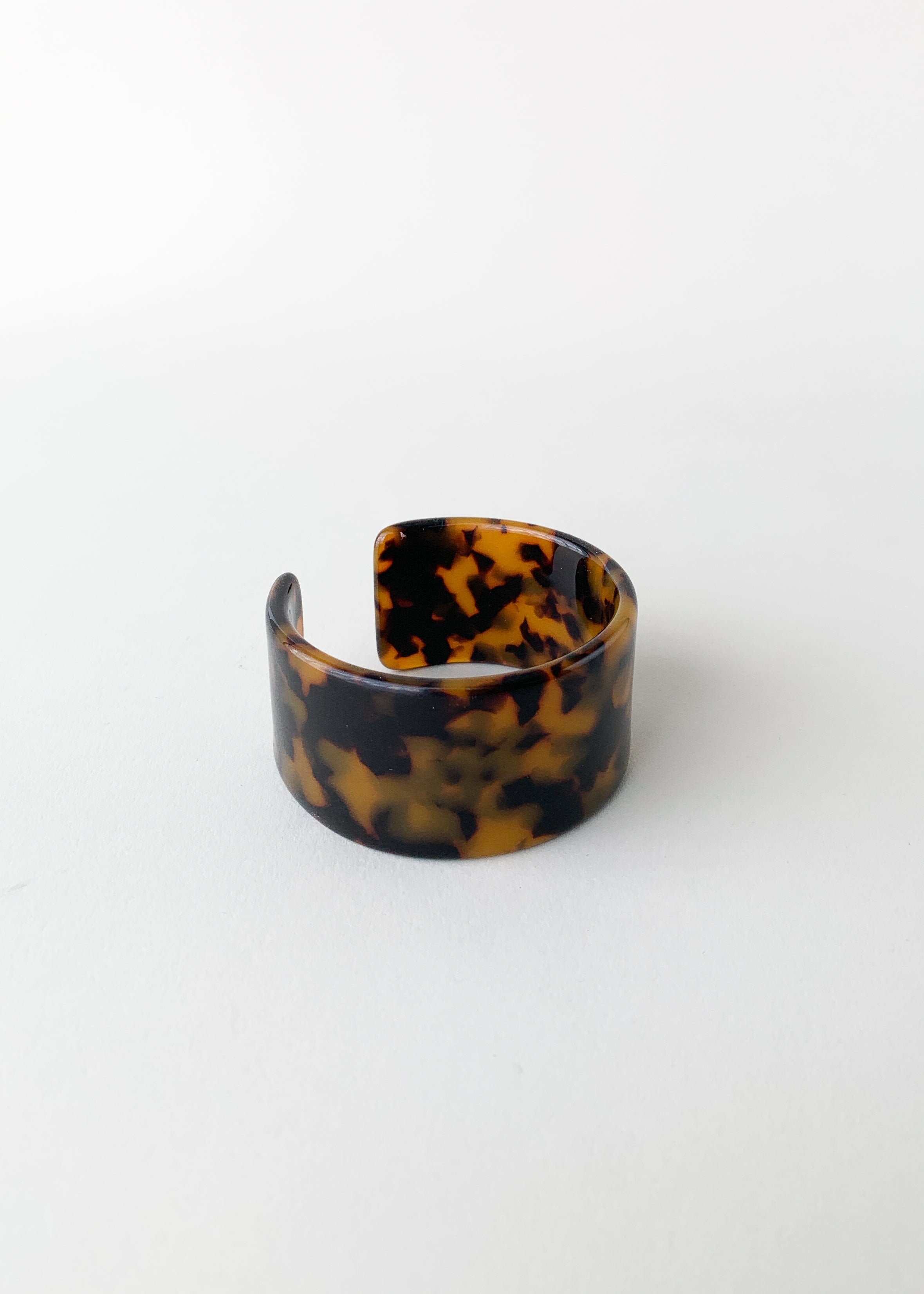 Machete Wide Cuff in Classic Tortoise