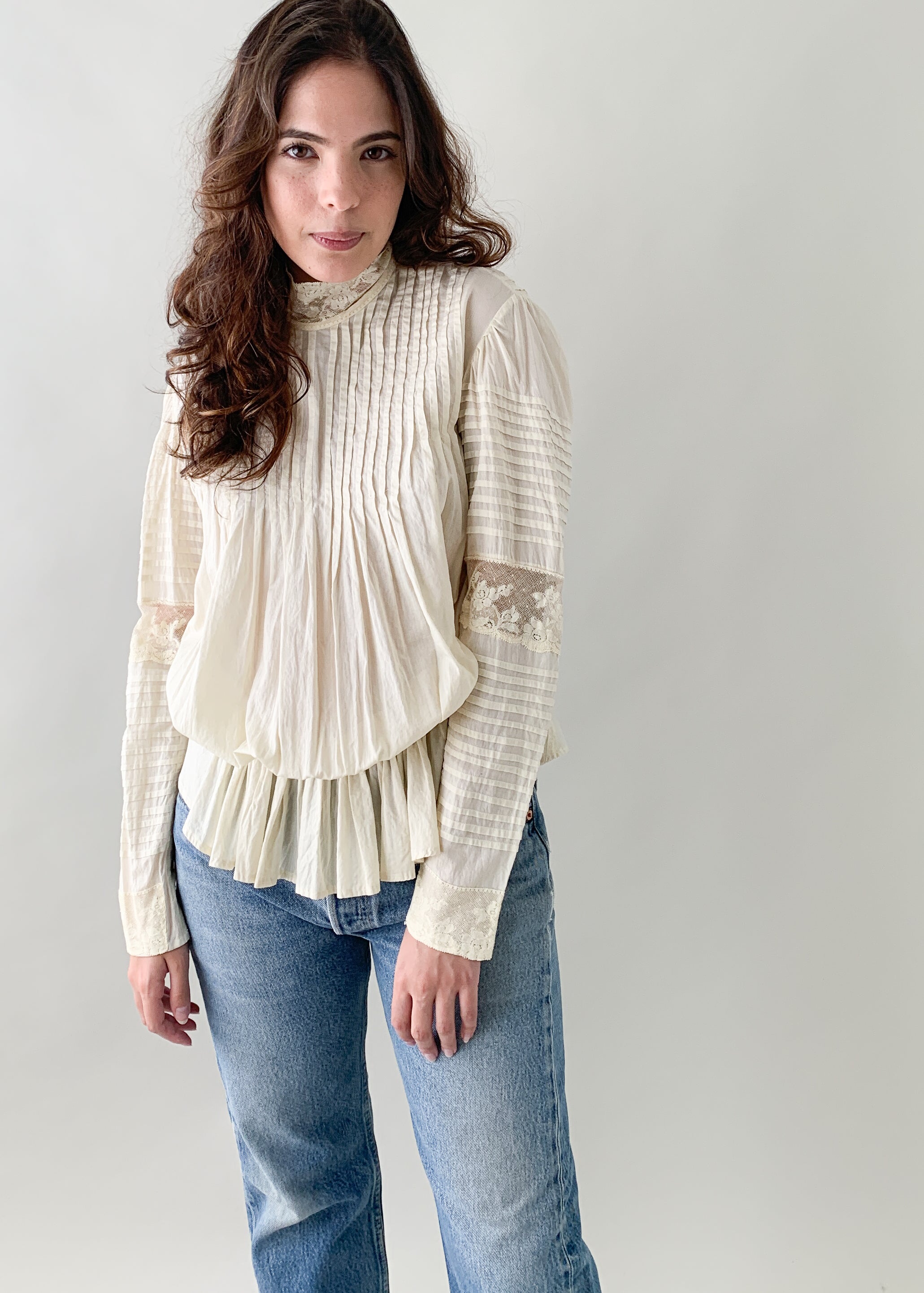 Antique 1890s Cotton and Lace Blouse