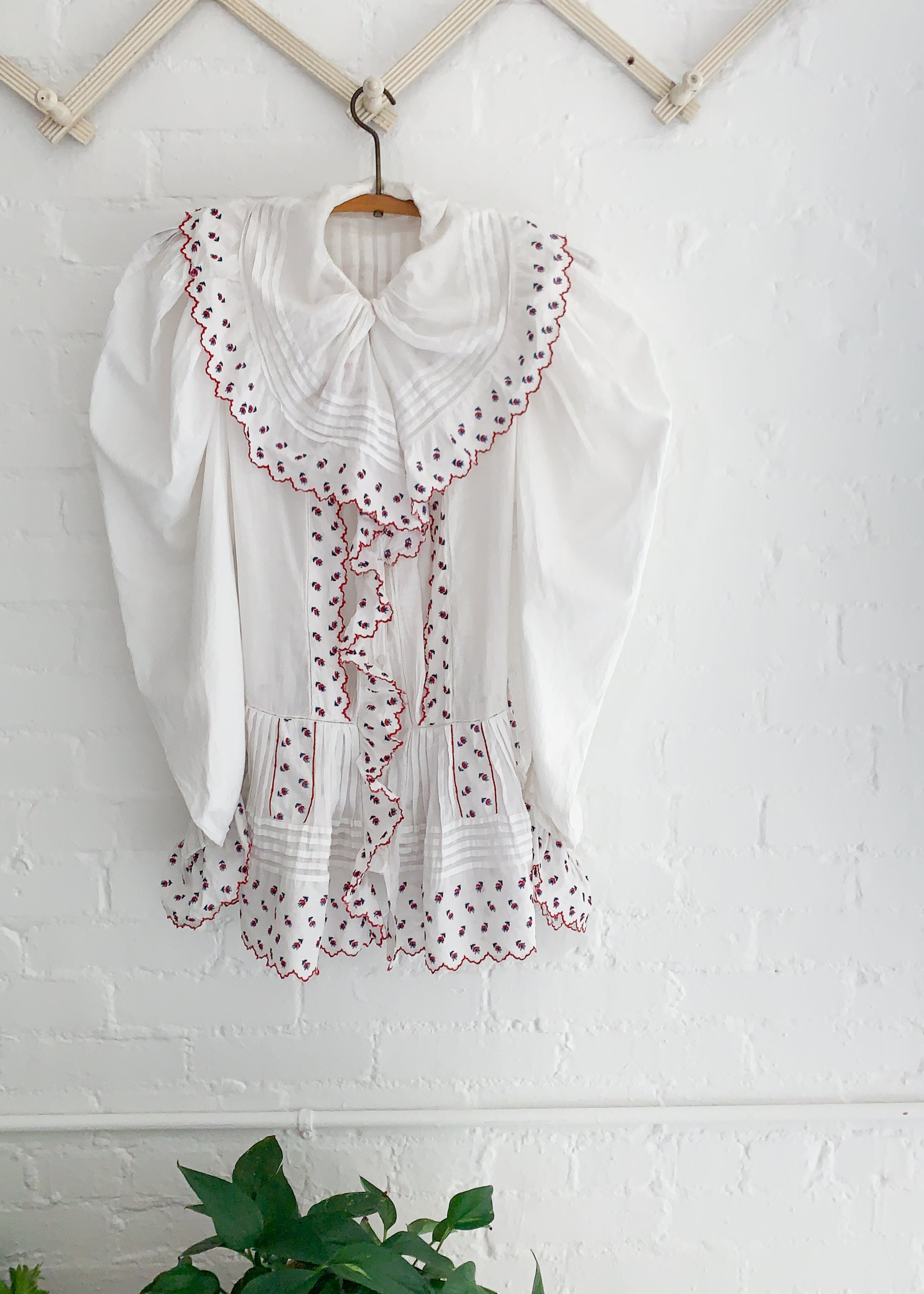 Antique Edwardian Embroidered Puff Sleeve Shirt