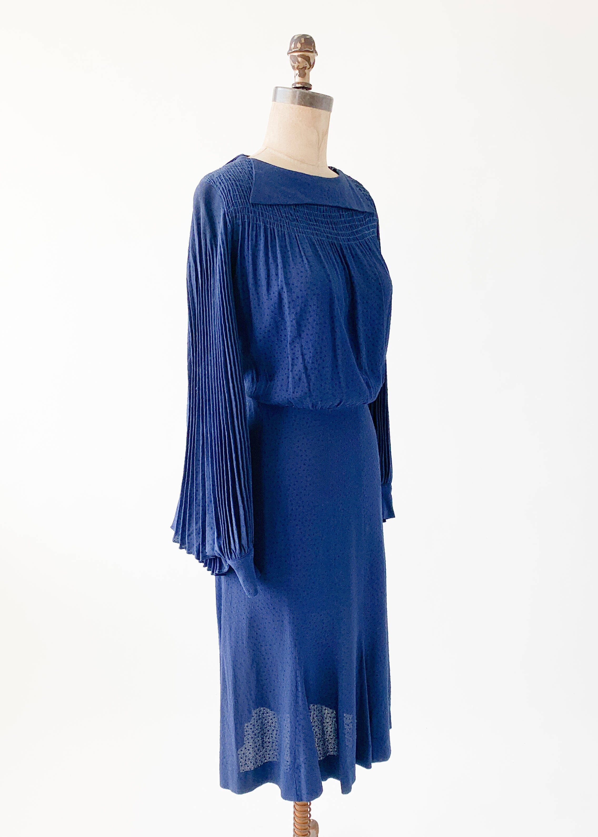 Vintage 1930s Accordion Sleeve Dress