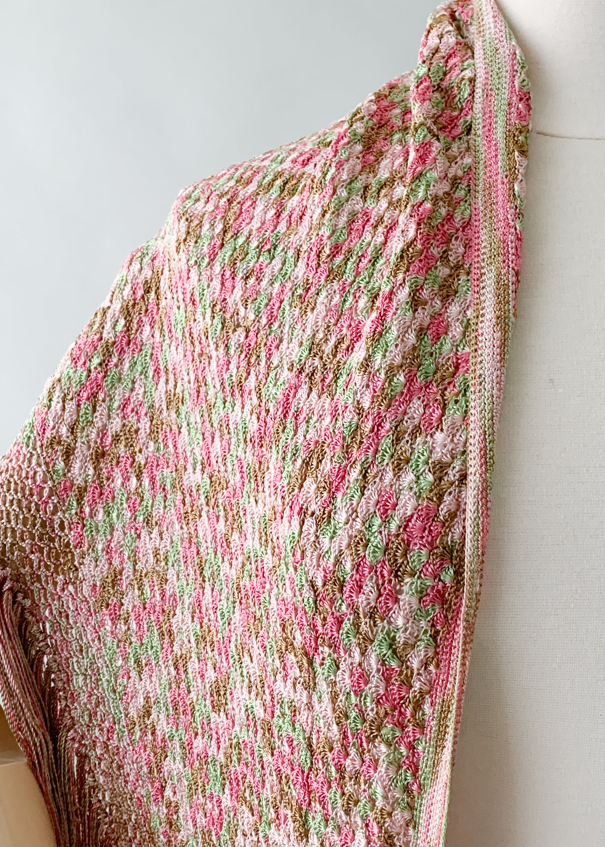 Vintage 1920s Fringed Knit Shawl