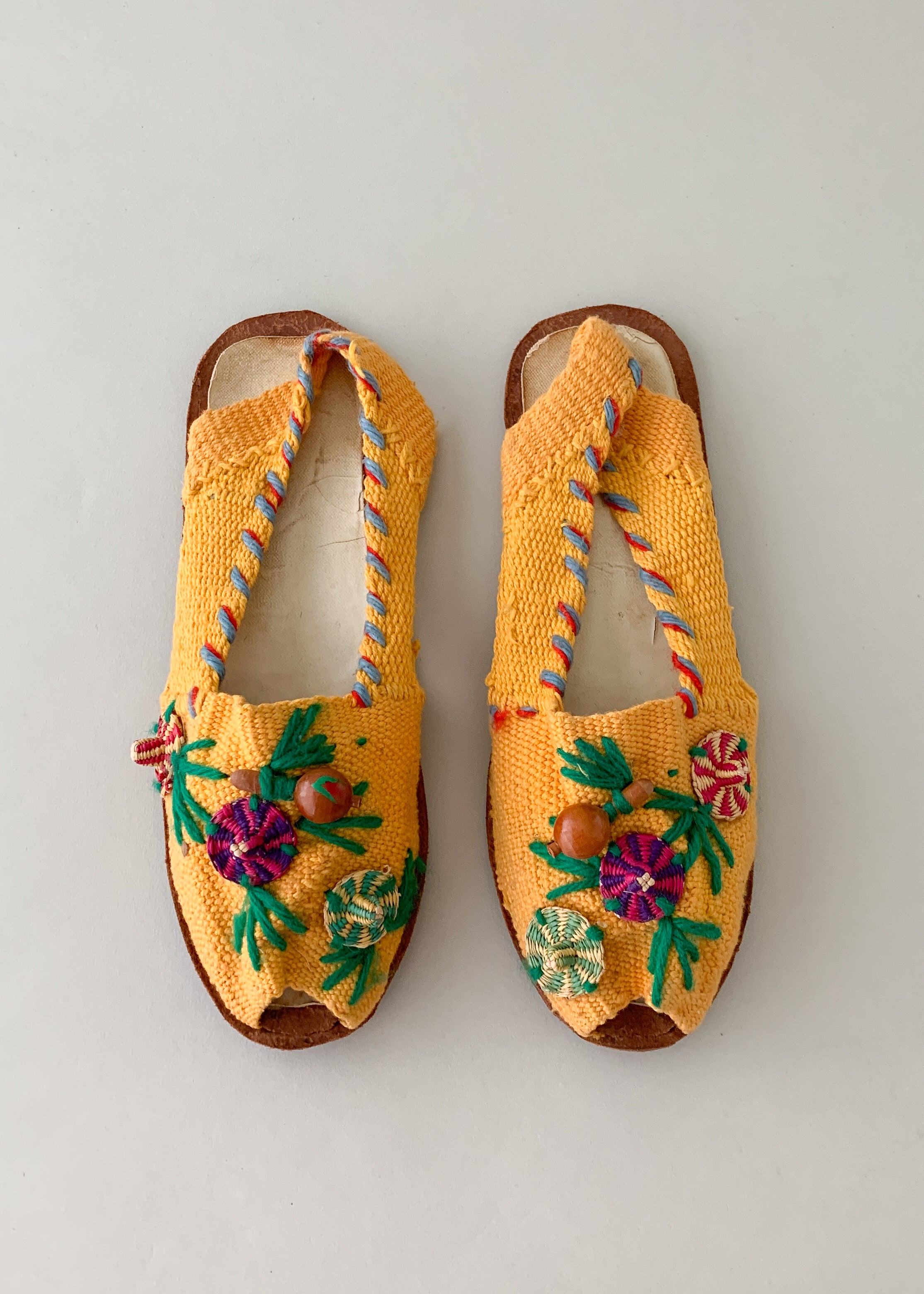 Vintage Souvenir Knit Sandals