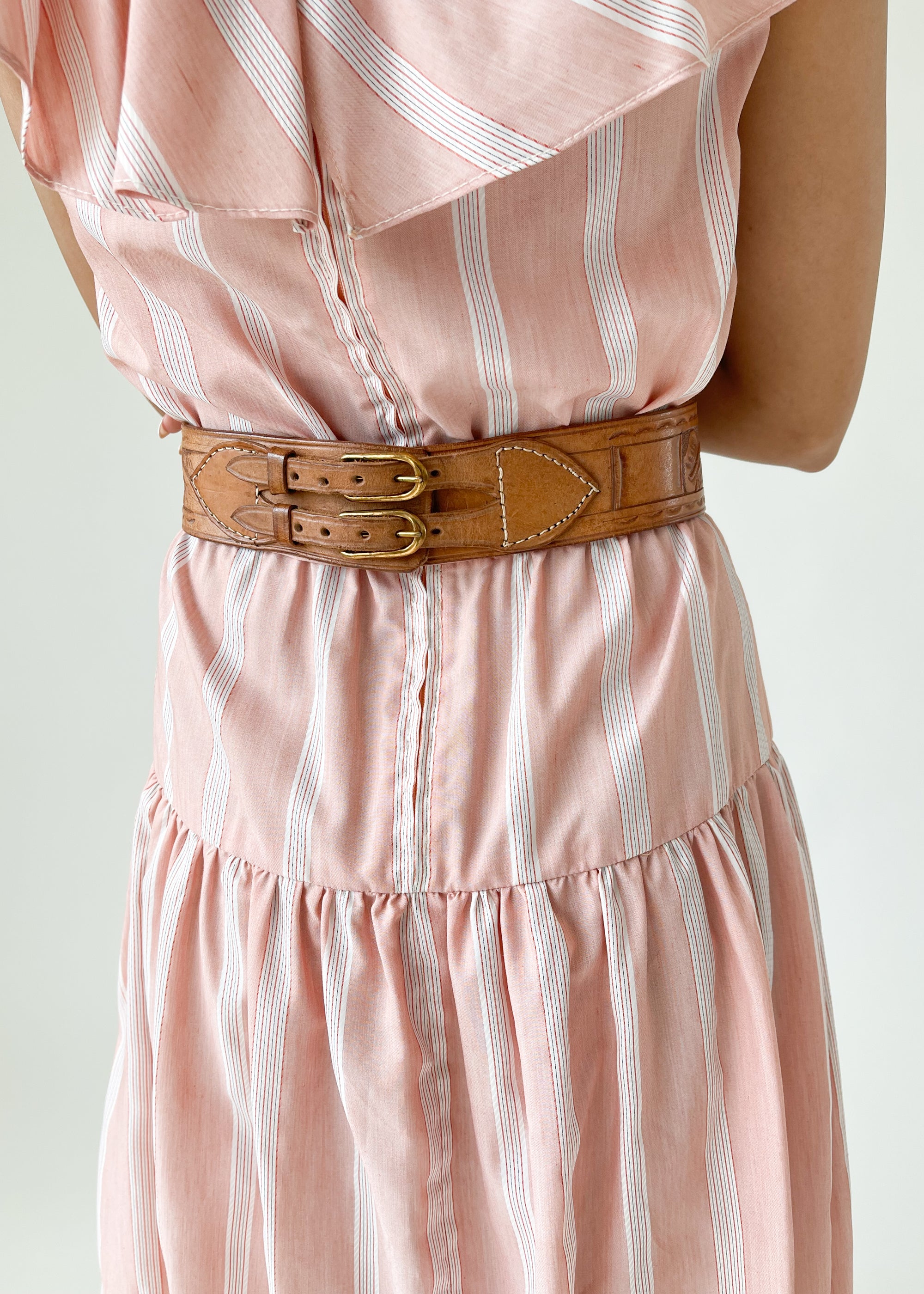 Vintage 1950s Tooled Leather Belt