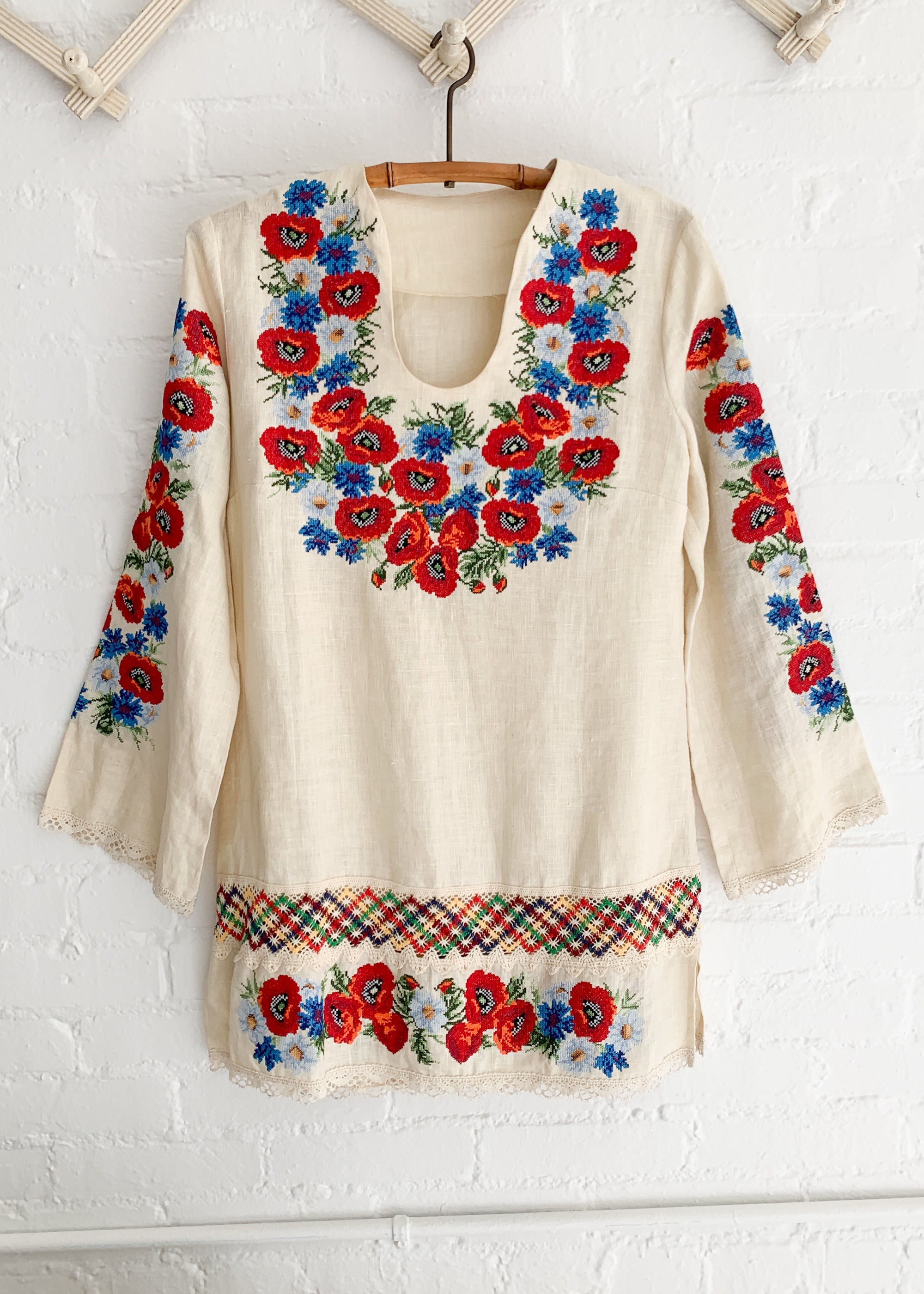 Vintage 1960s Embroidered Linen Mini Dress