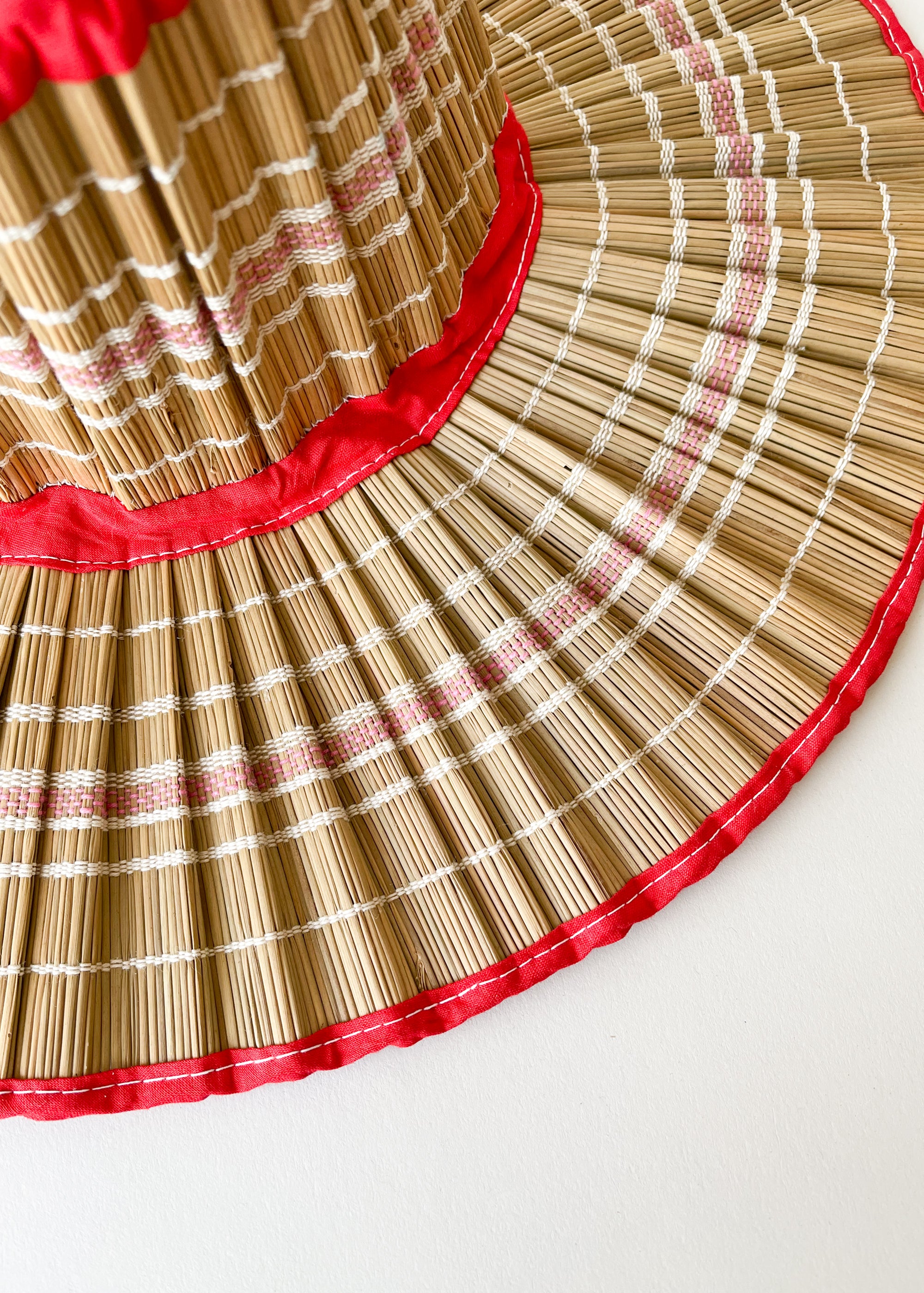 Vintage 1960s Folding Straw Reed Bucket Hat