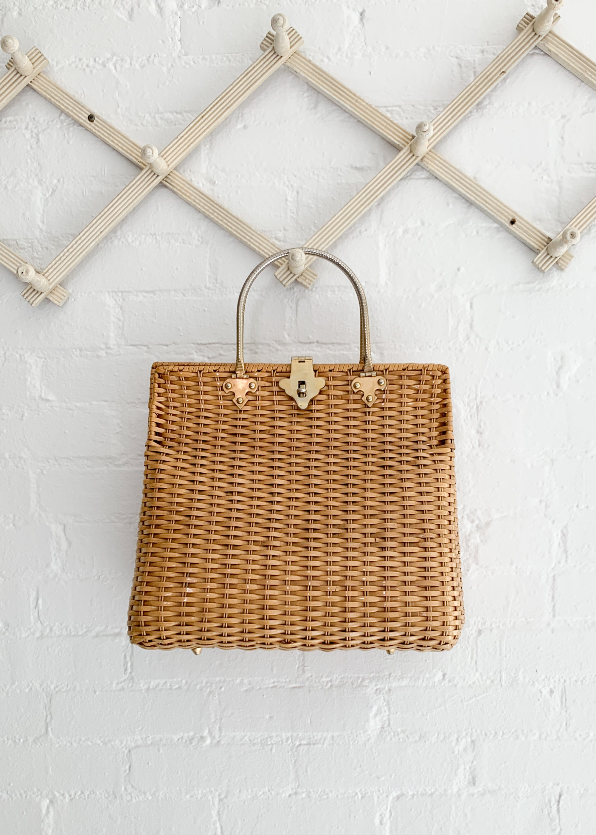 Vintage 1960s Huge Wicker Purse