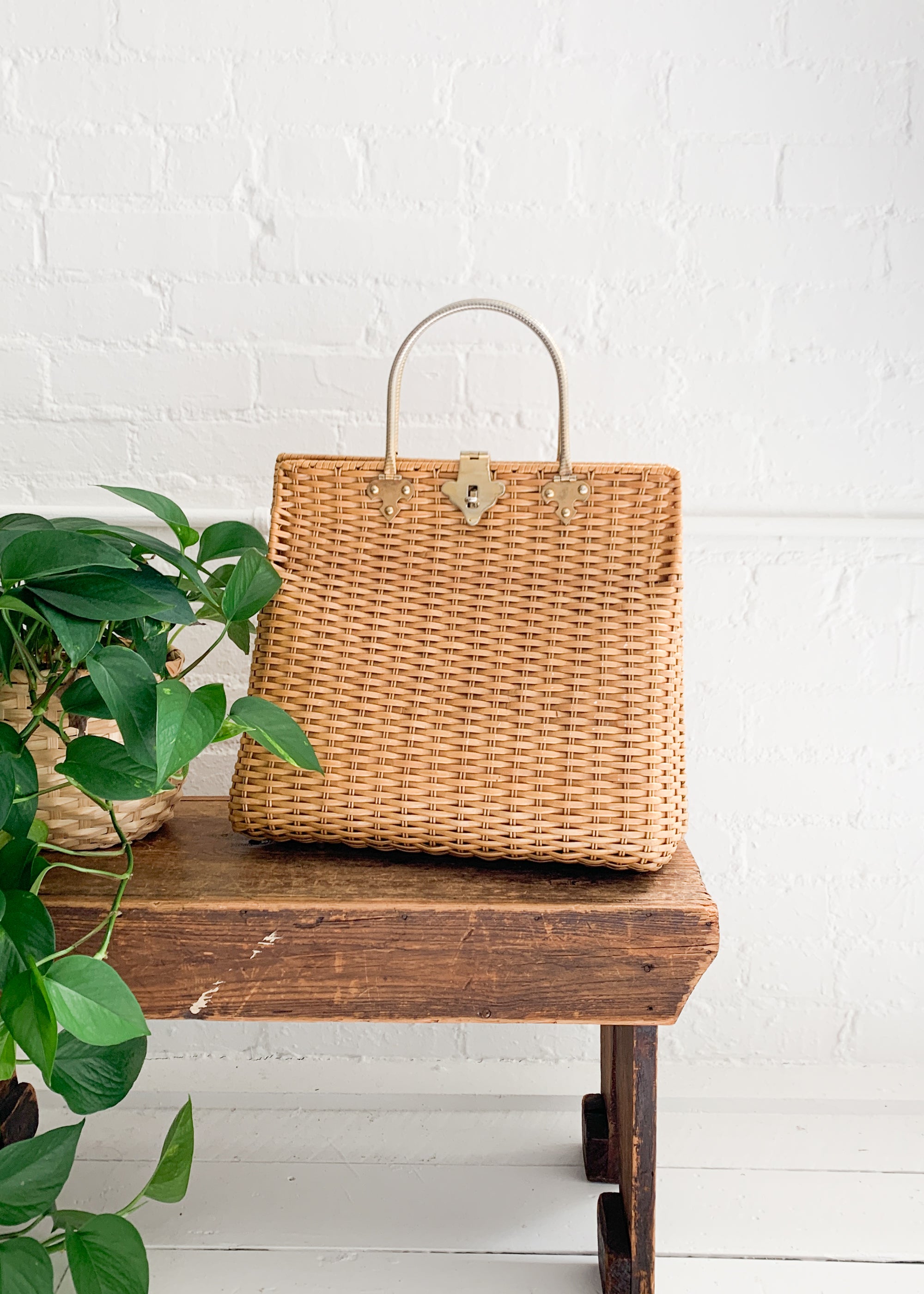 Vintage 1960s Huge Wicker Purse