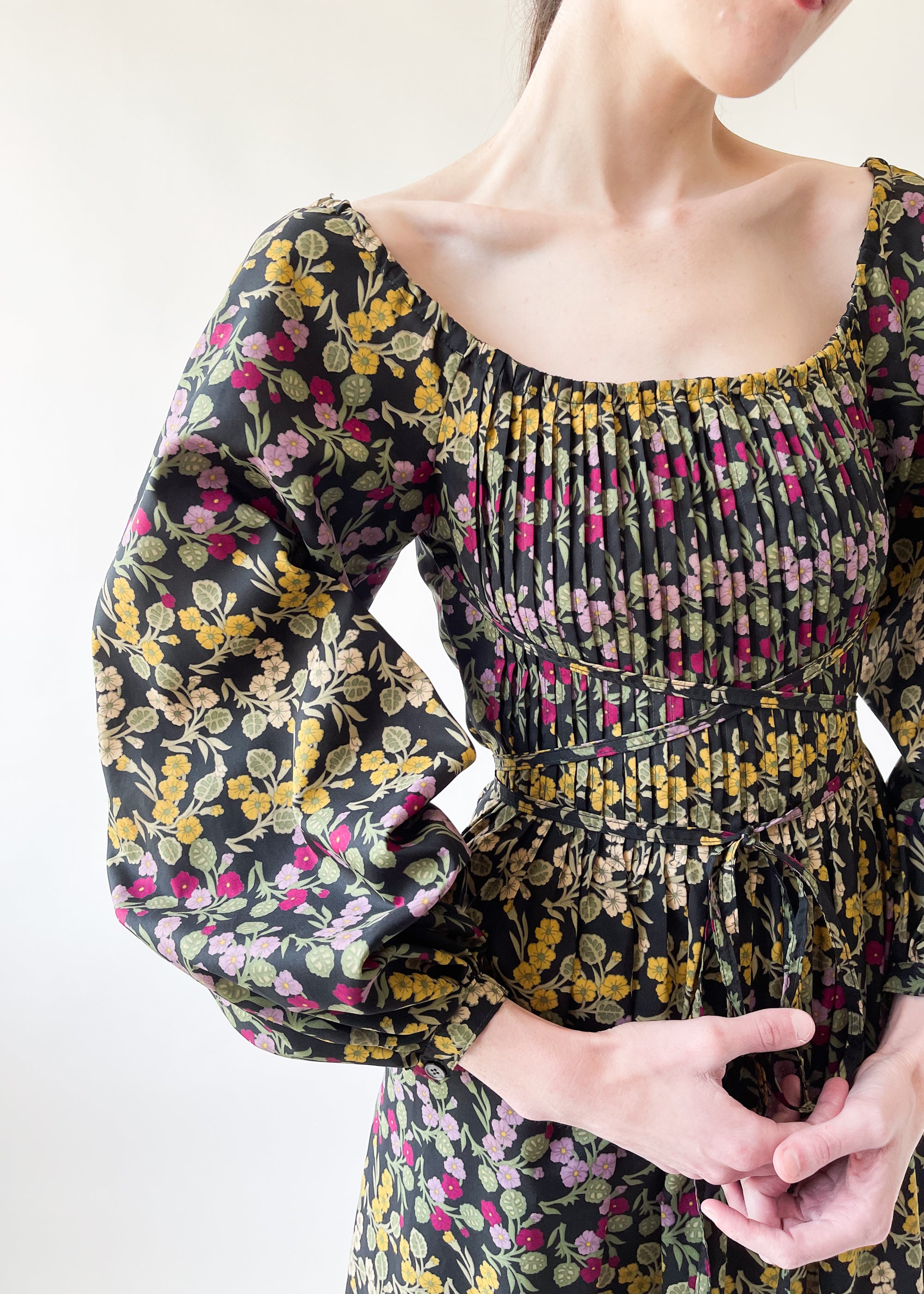 Vintage 1970s Floral Pleated Dress