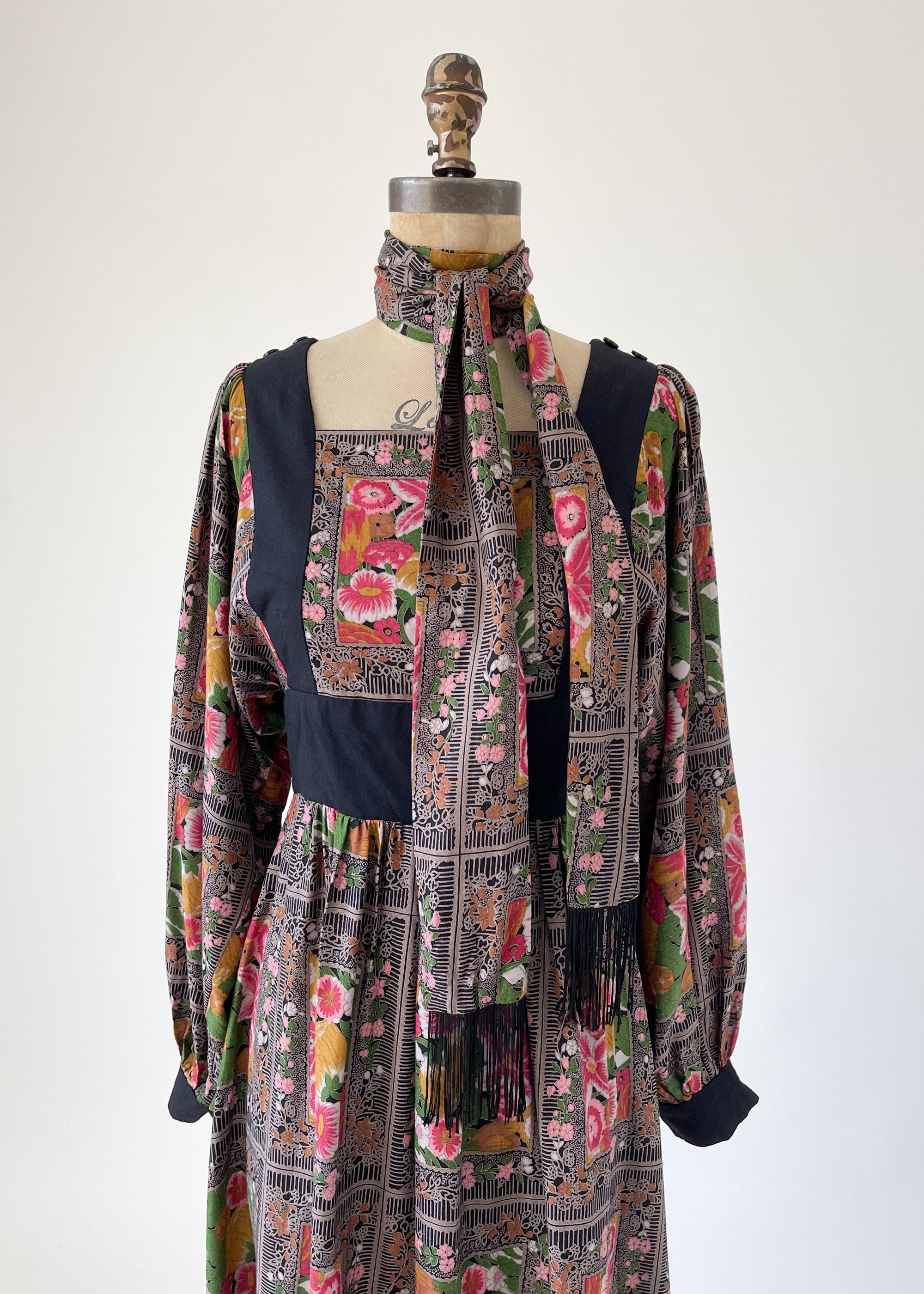 Vintage 1970s Wallis Floral Dress