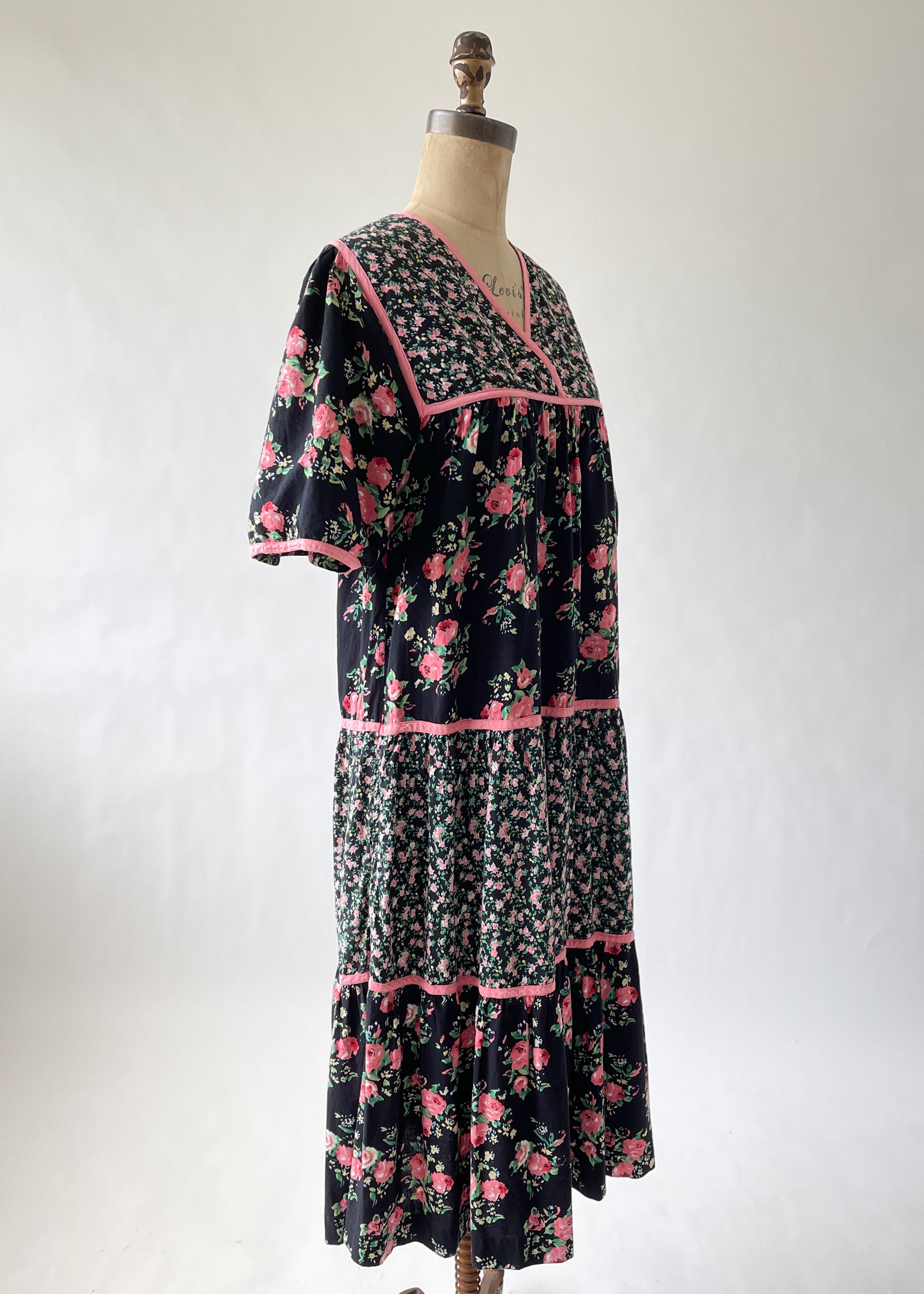 Vintage 1980s Floral Trapeze Dress