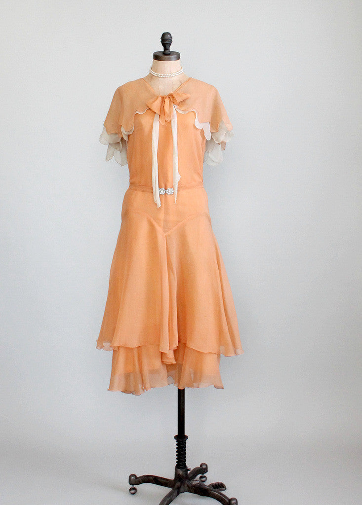 Vintage 1920s flapper lawn party dress
