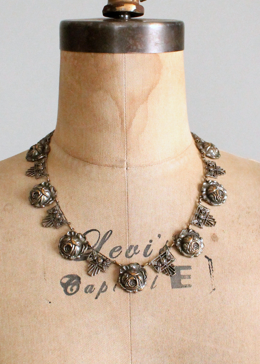 Vintage 1930s Art Deco Silver Rose Necklace