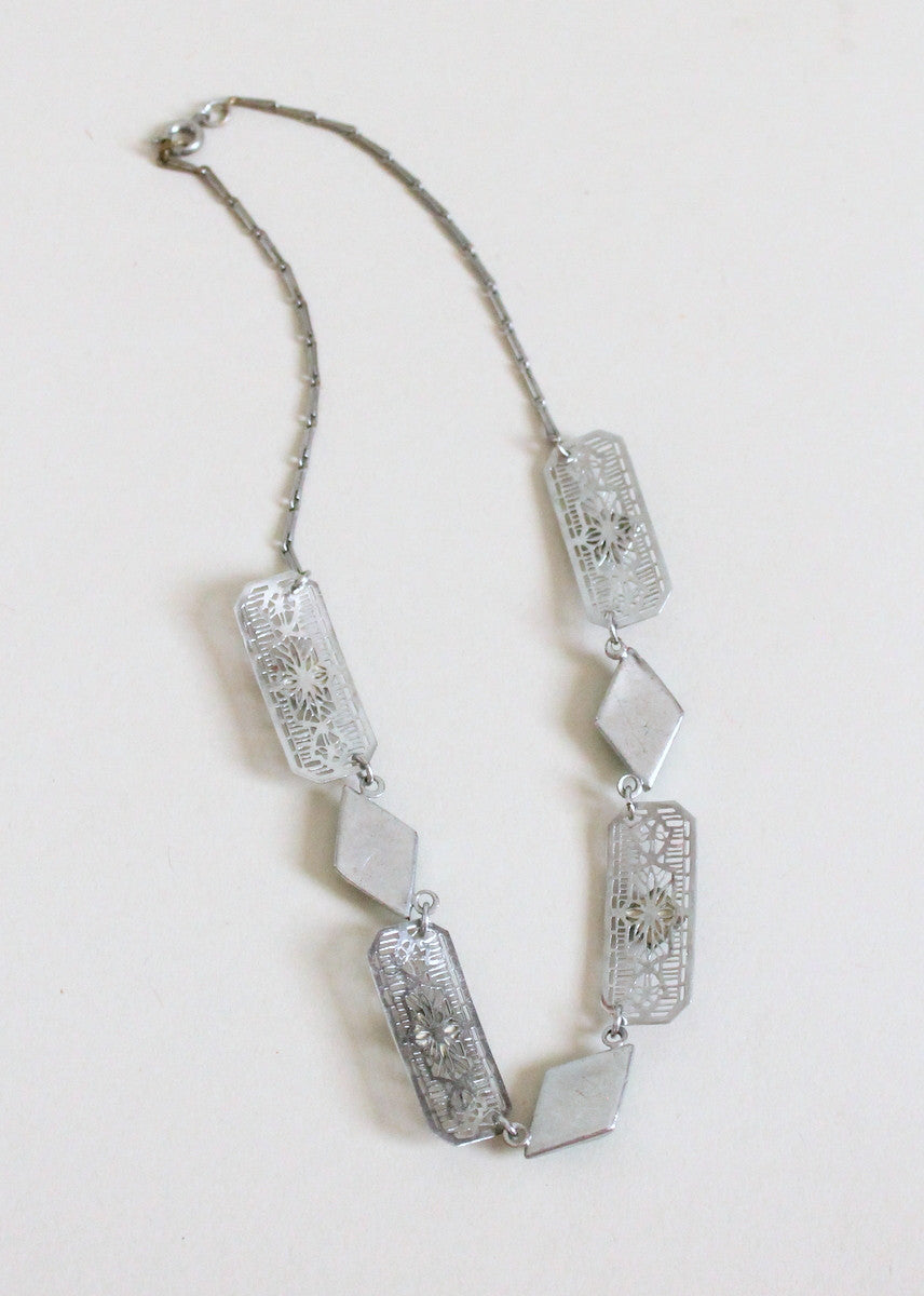 Vintage 1930s Green Glass and Silver Filigree Necklace